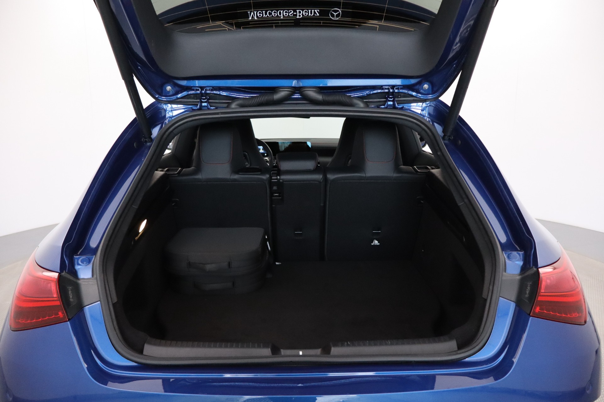 Mercedes-Benz CLA 2024