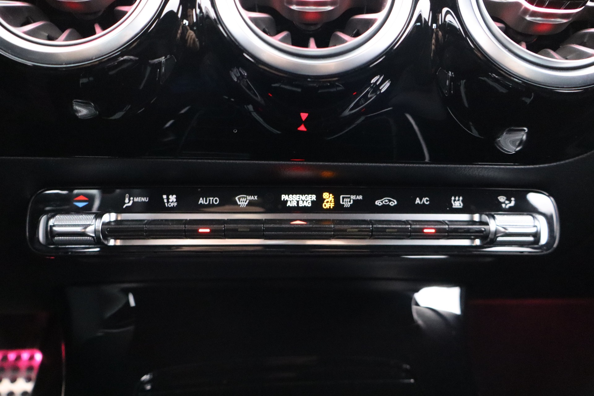 Mercedes-Benz CLA 2024