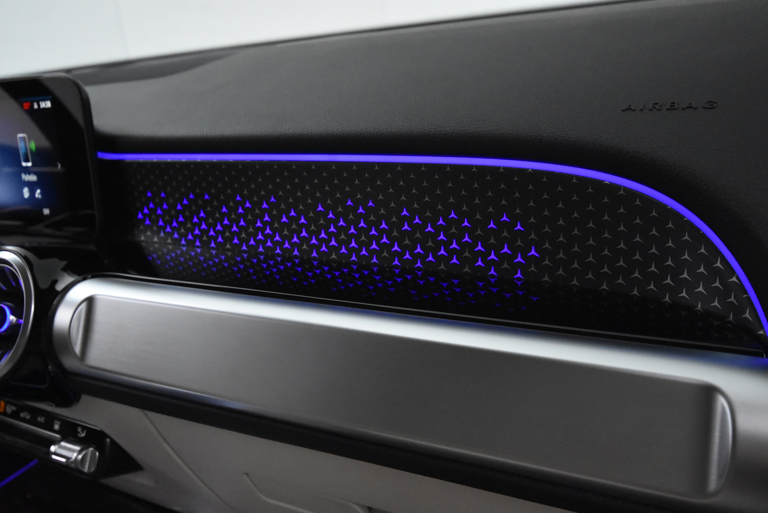 Mercedes-Benz EQB 2024