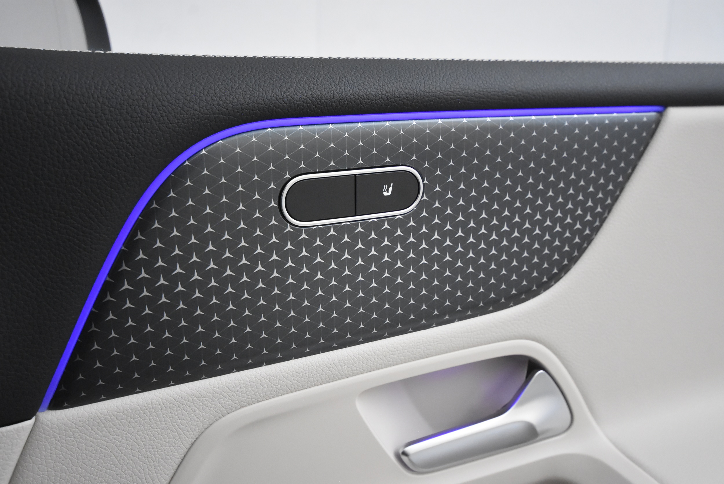 Mercedes-Benz EQB 2024