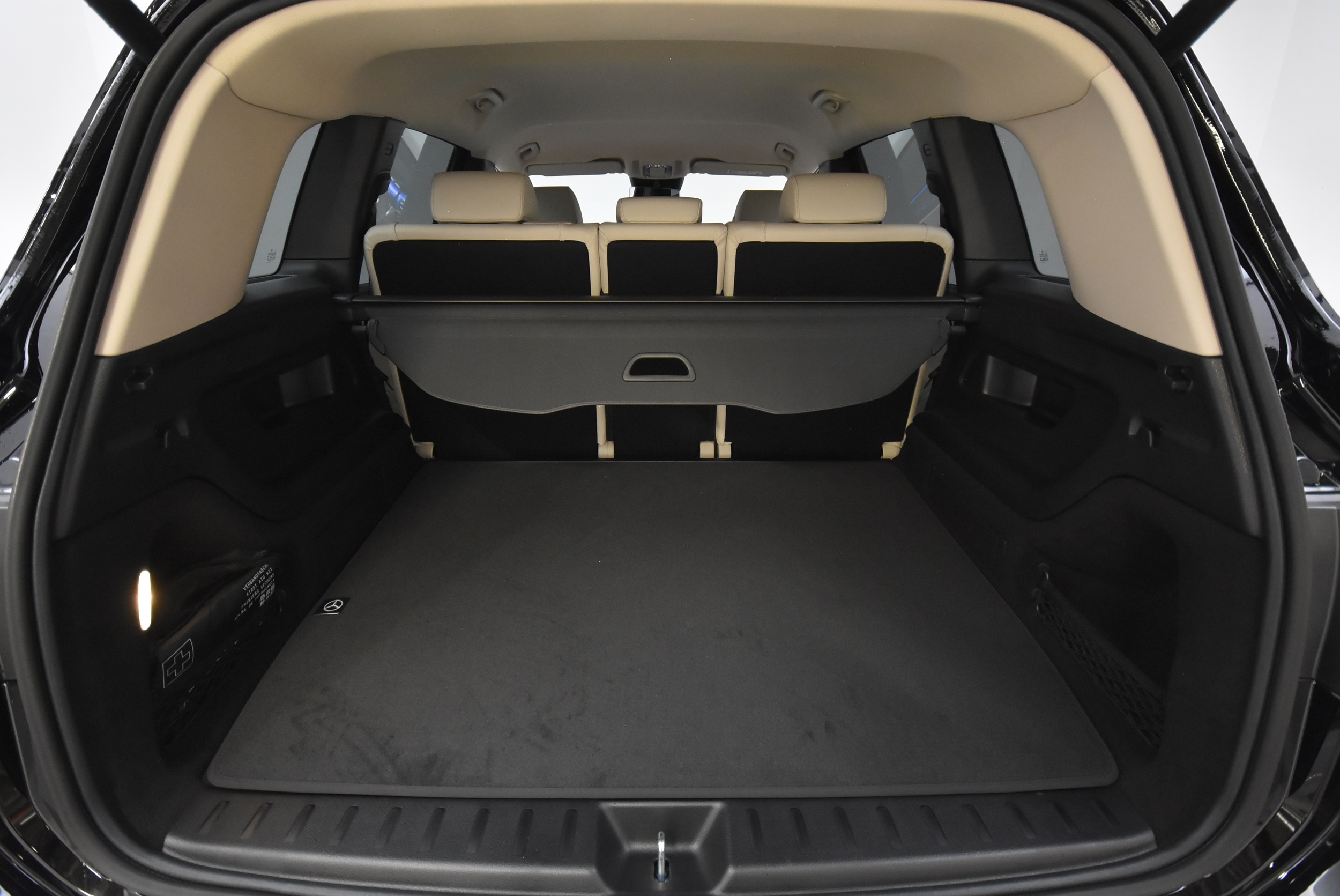 Mercedes-Benz EQB 2024