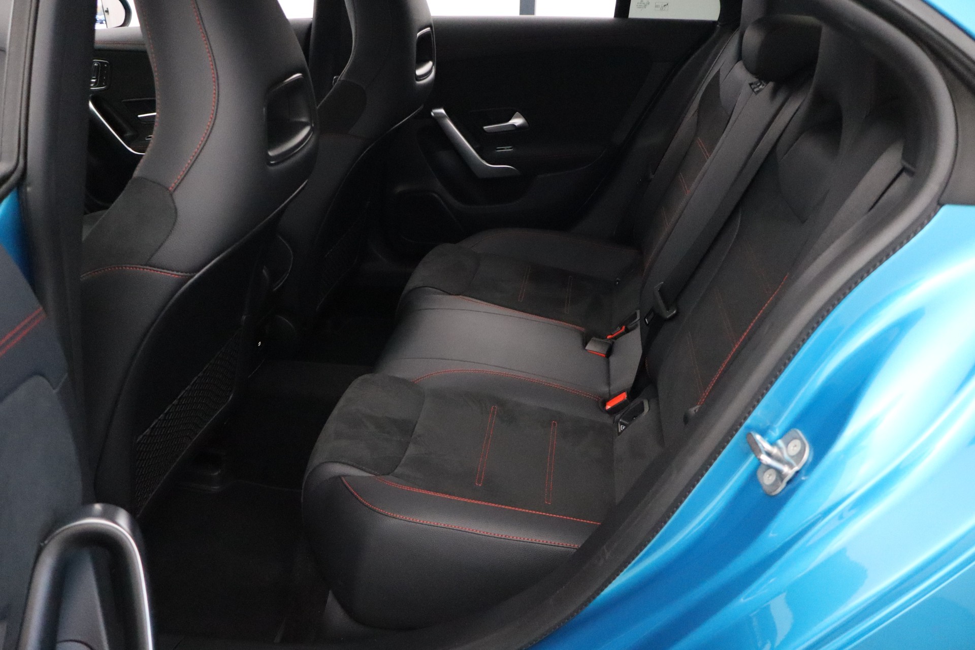 Mercedes-Benz CLA 2025