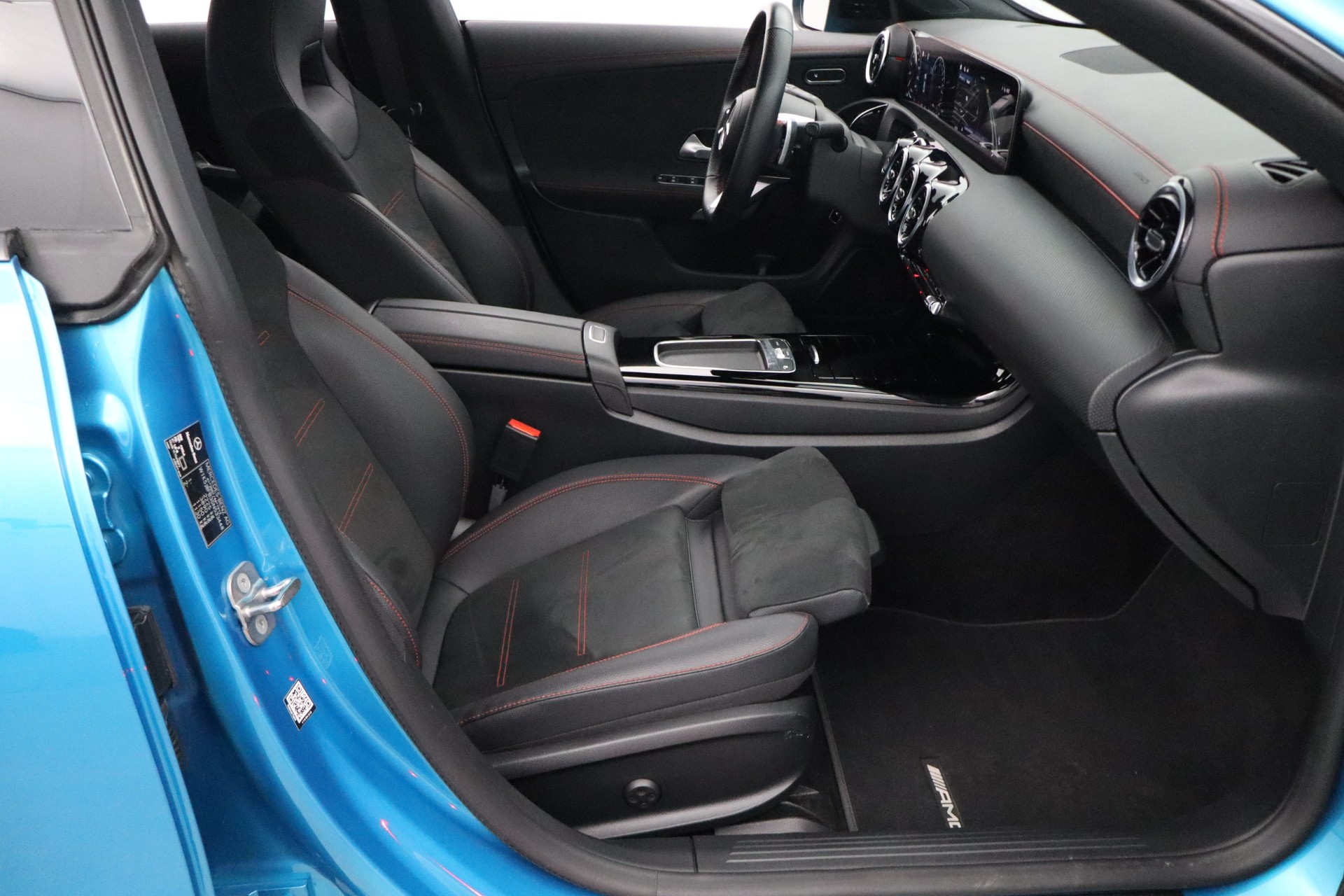 Mercedes-Benz CLA 2025