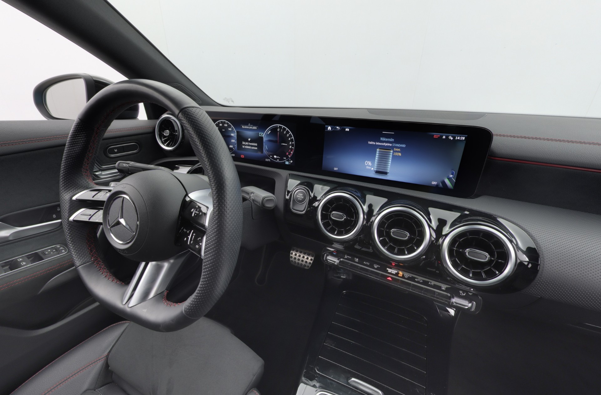 Mercedes-Benz CLA 2025