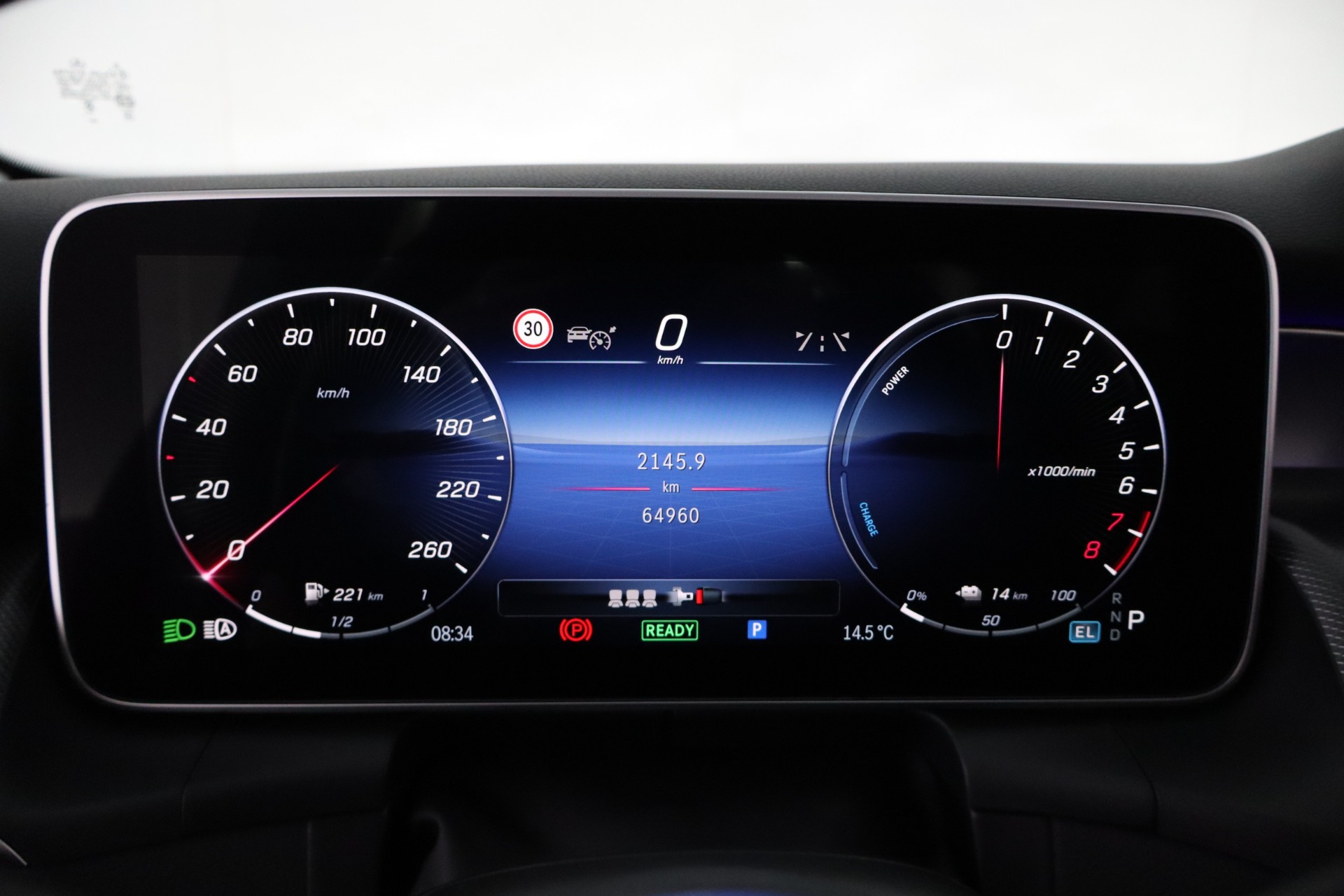 MERCEDES-BENZ GLC 2023