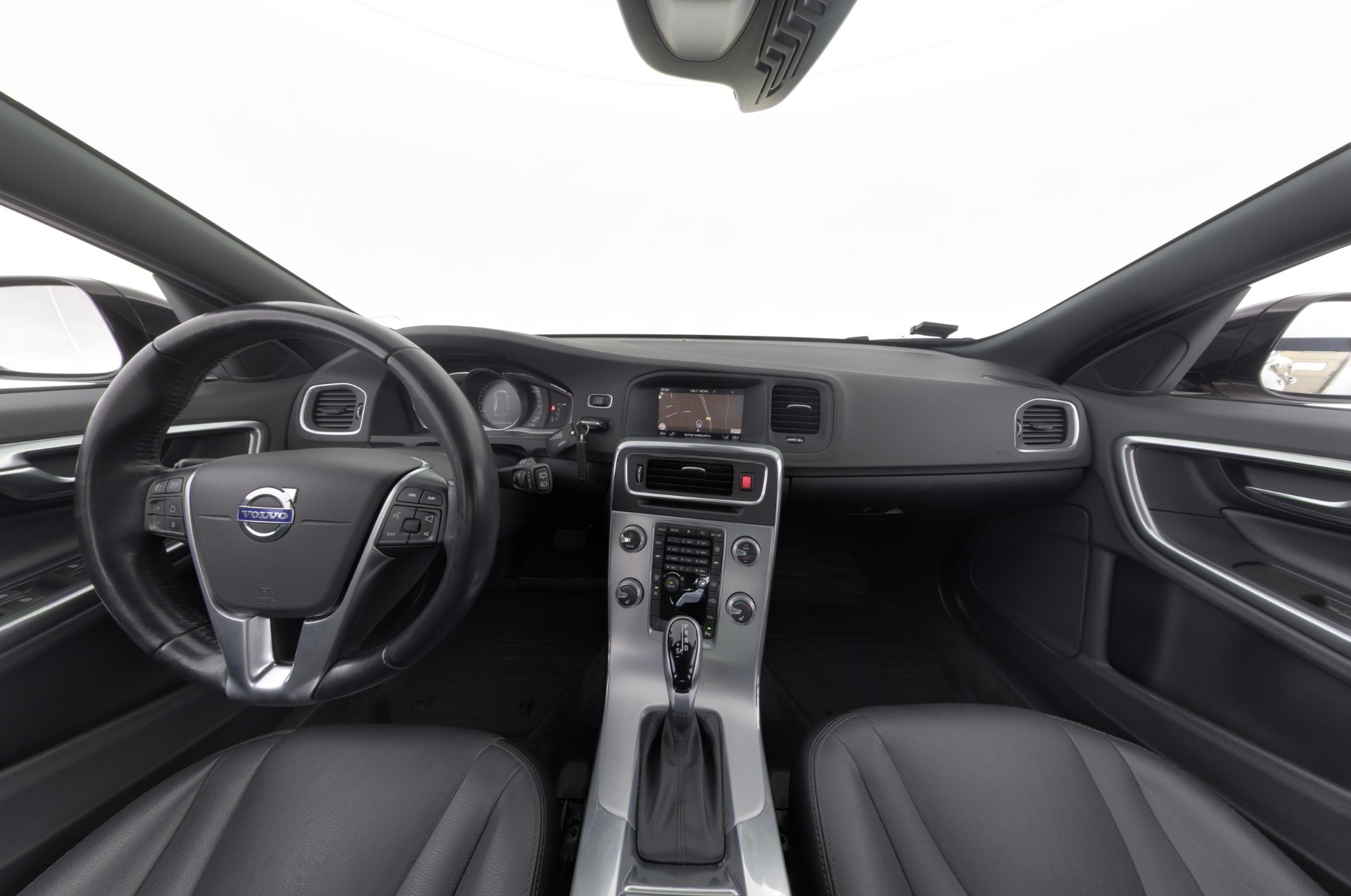VOLVO V60 Cross Country 2018