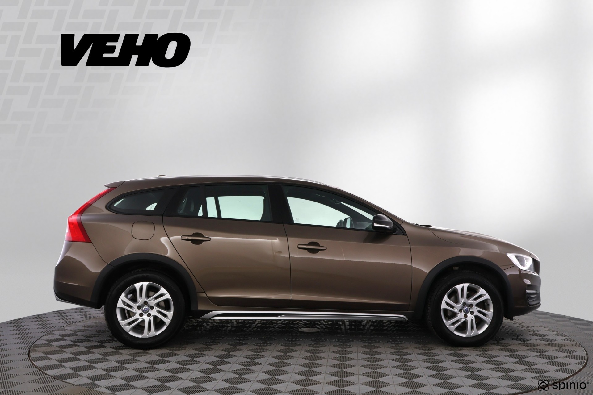 VOLVO V60 Cross Country 2018