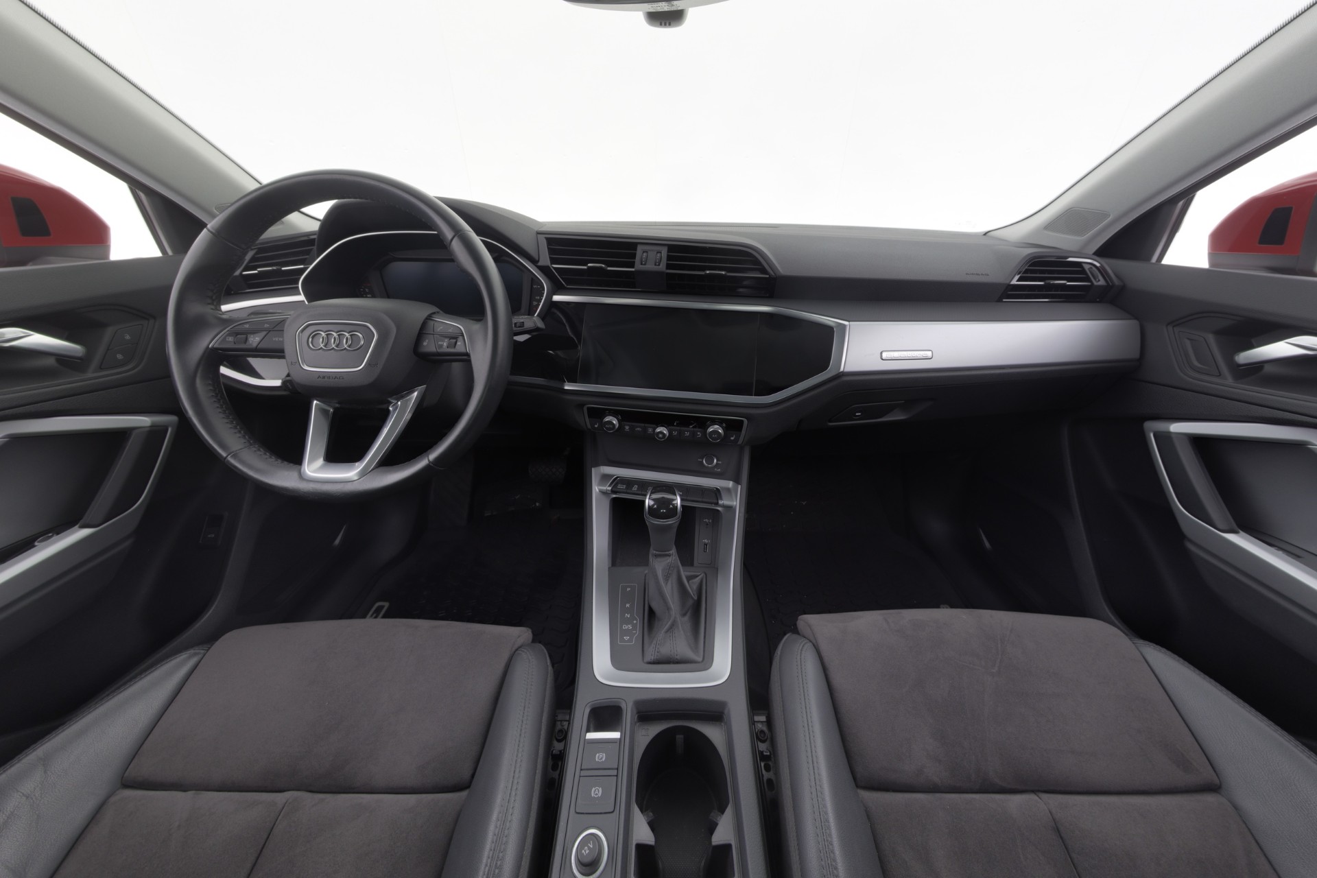 AUDI Q3 2019