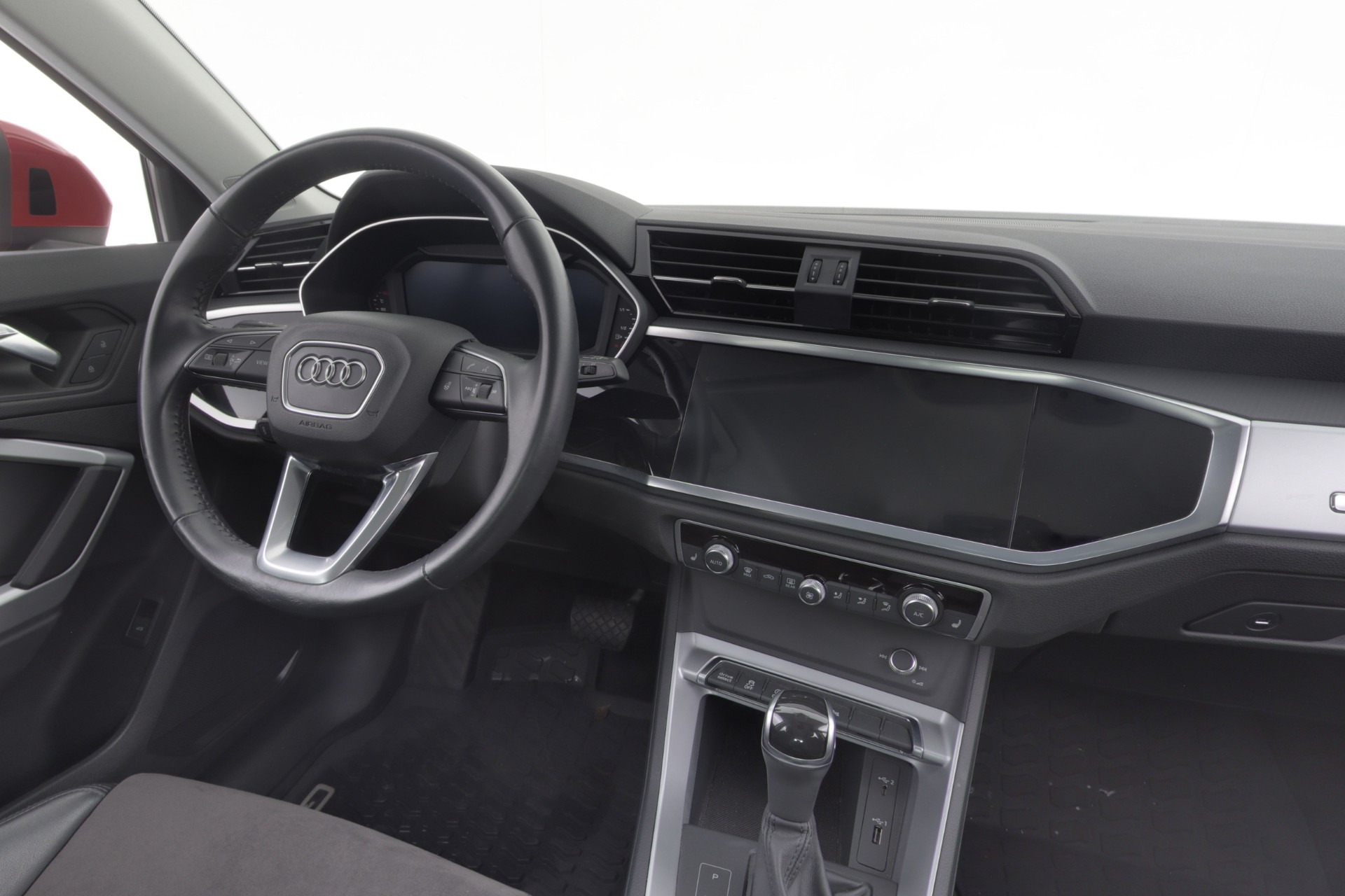 AUDI Q3 2019
