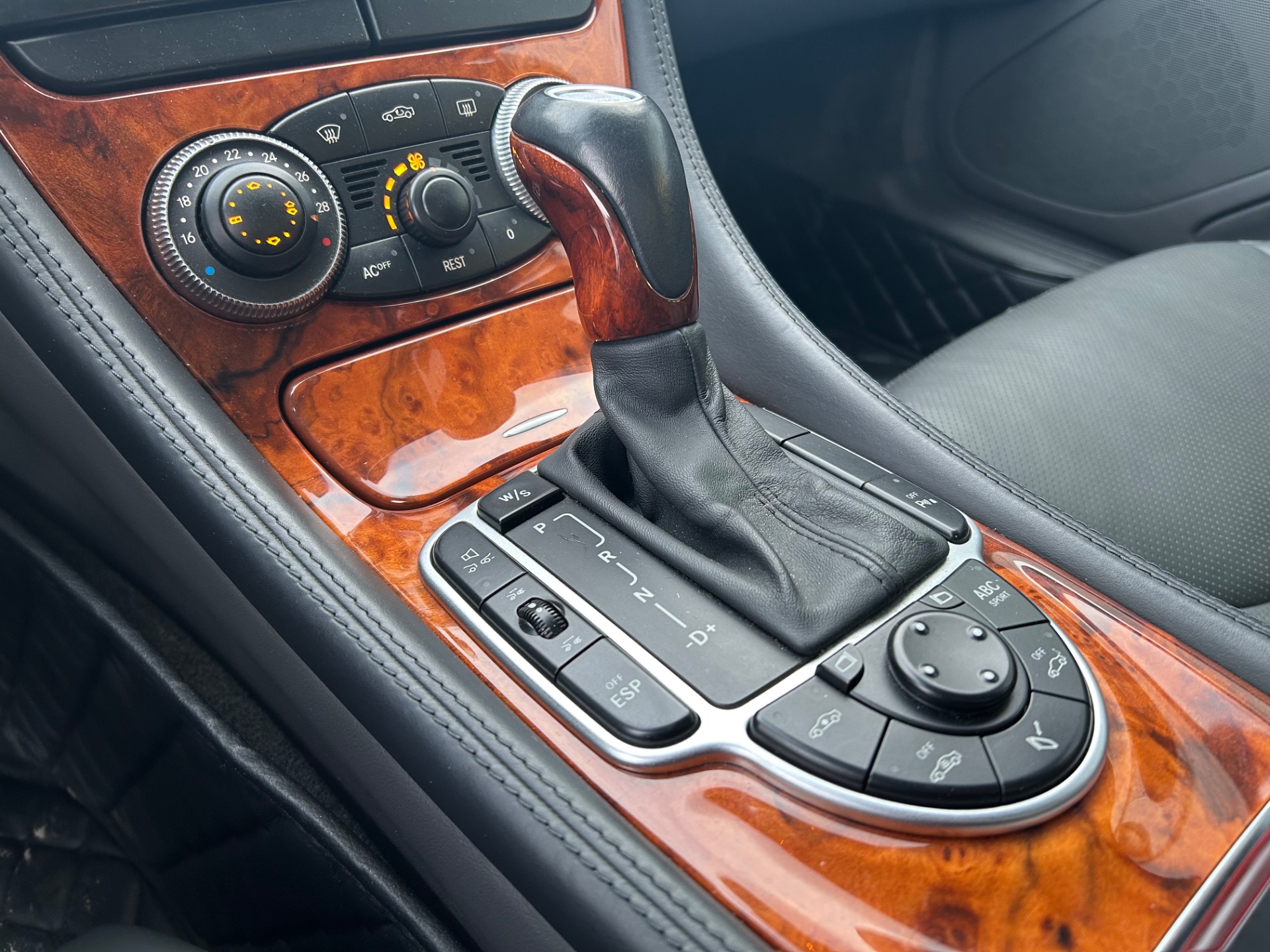 Mercedes-Benz SL 2002