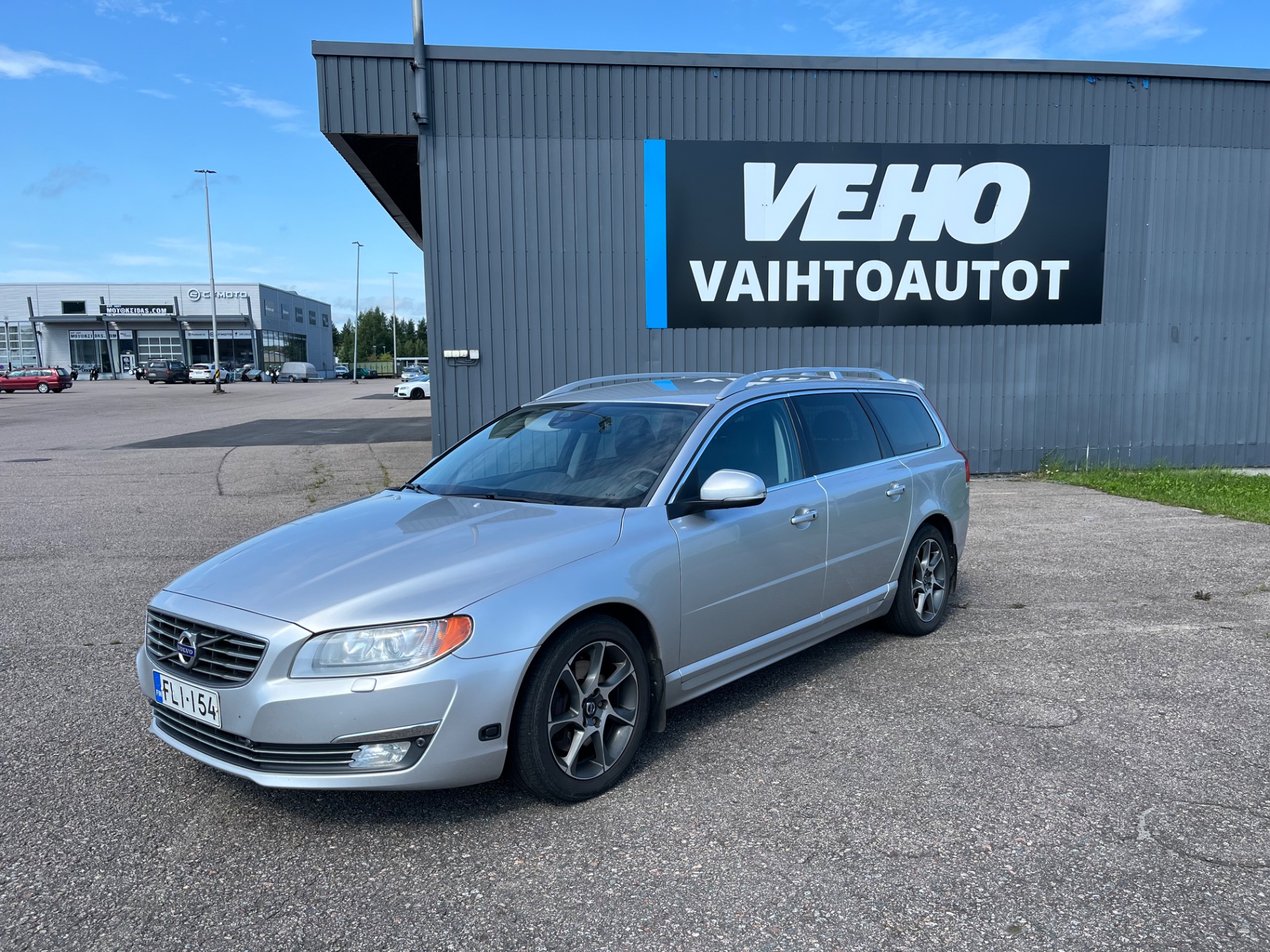 VOLVO V70 2014