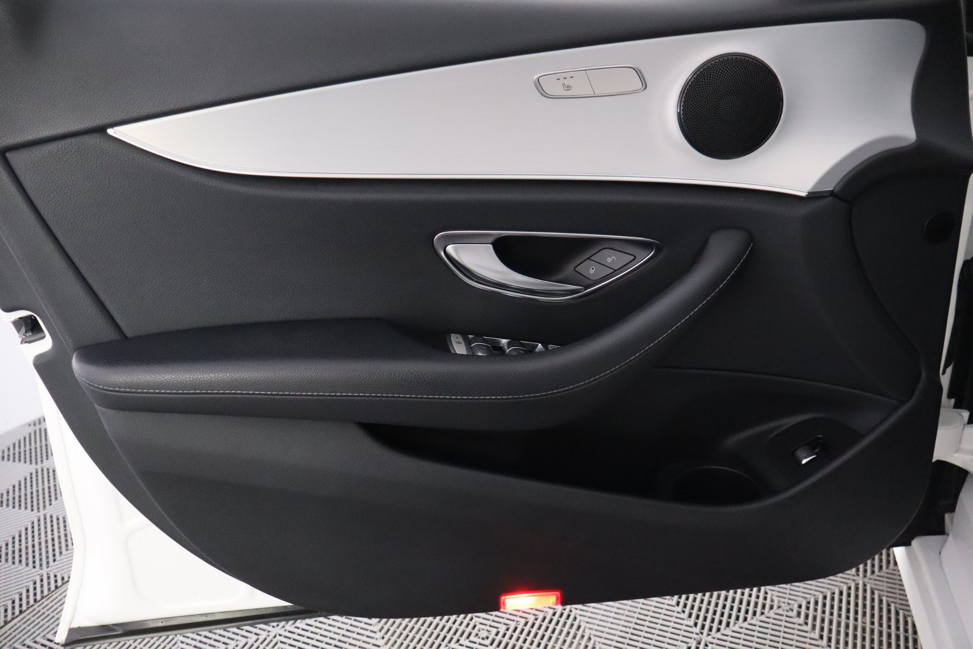 MERCEDES-BENZ E 2021