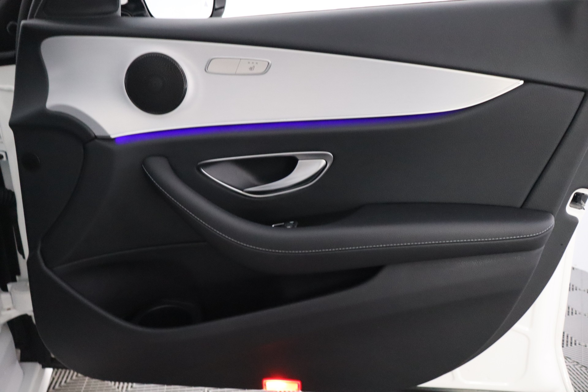 MERCEDES-BENZ E 2021