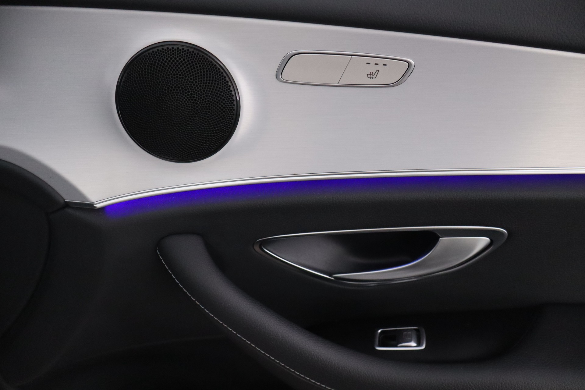 MERCEDES-BENZ E 2021