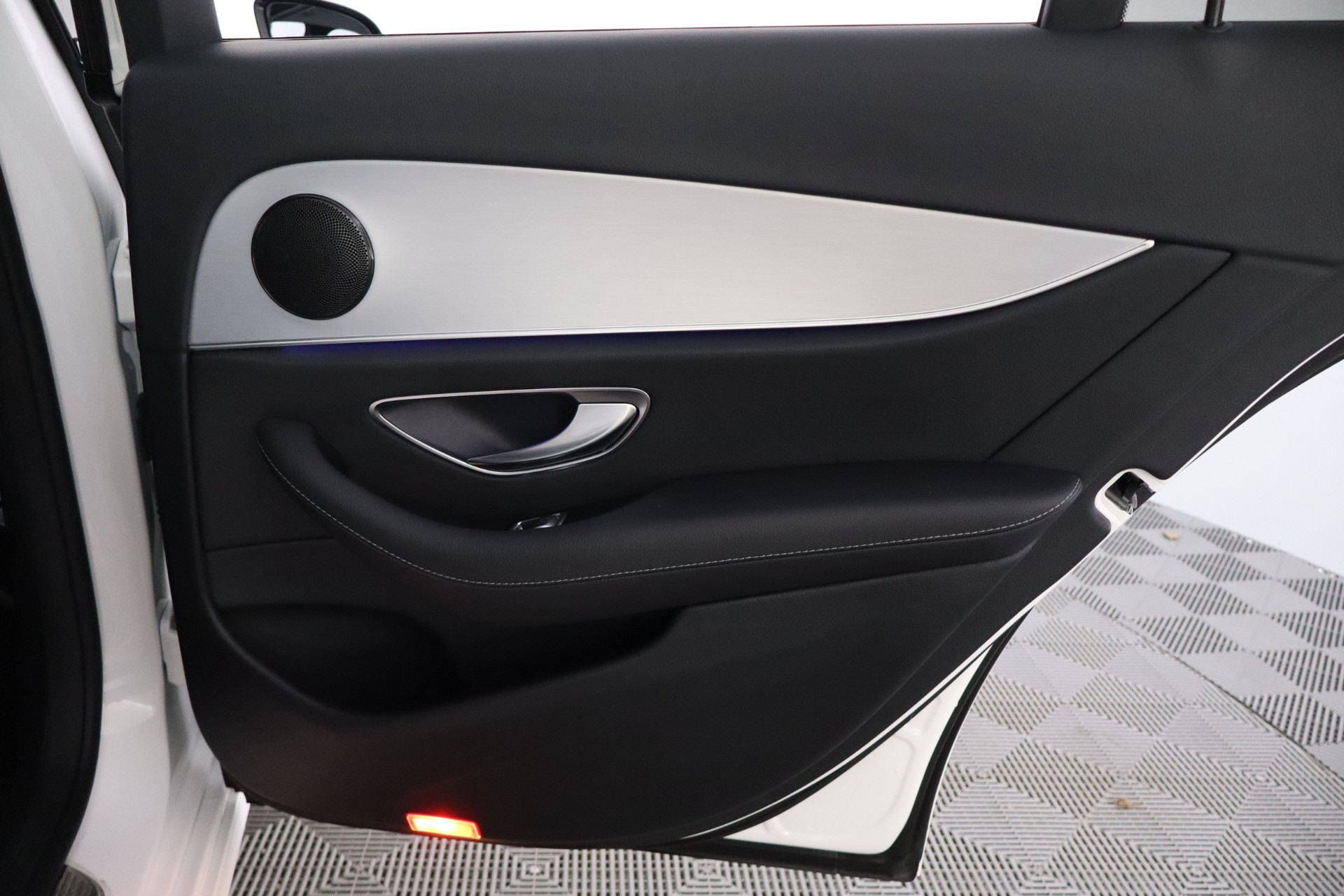MERCEDES-BENZ E 2021