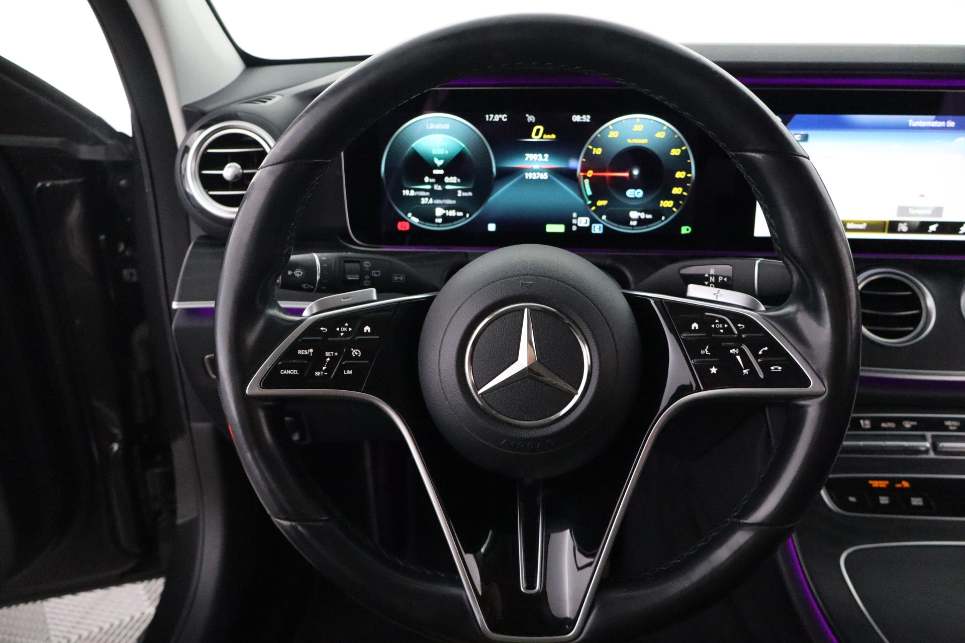 MERCEDES-BENZ E 2020