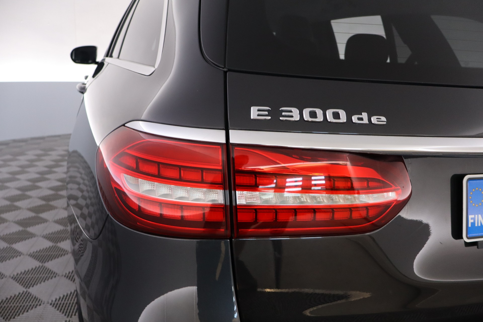 MERCEDES-BENZ E 2020