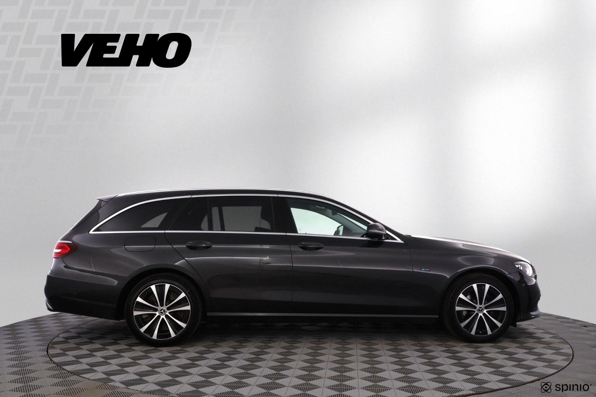 MERCEDES-BENZ E 2020