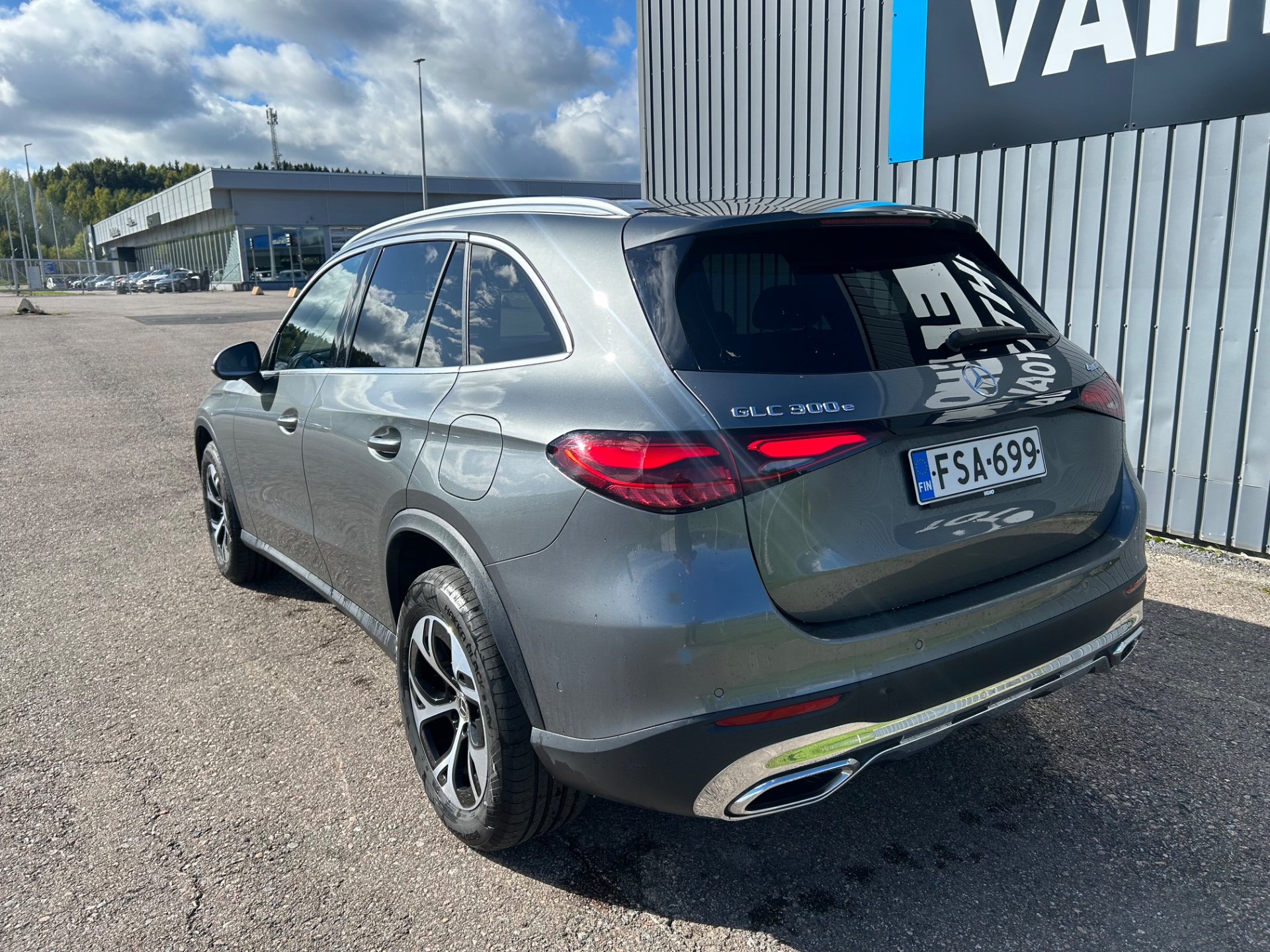 MERCEDES-BENZ GLC 2023