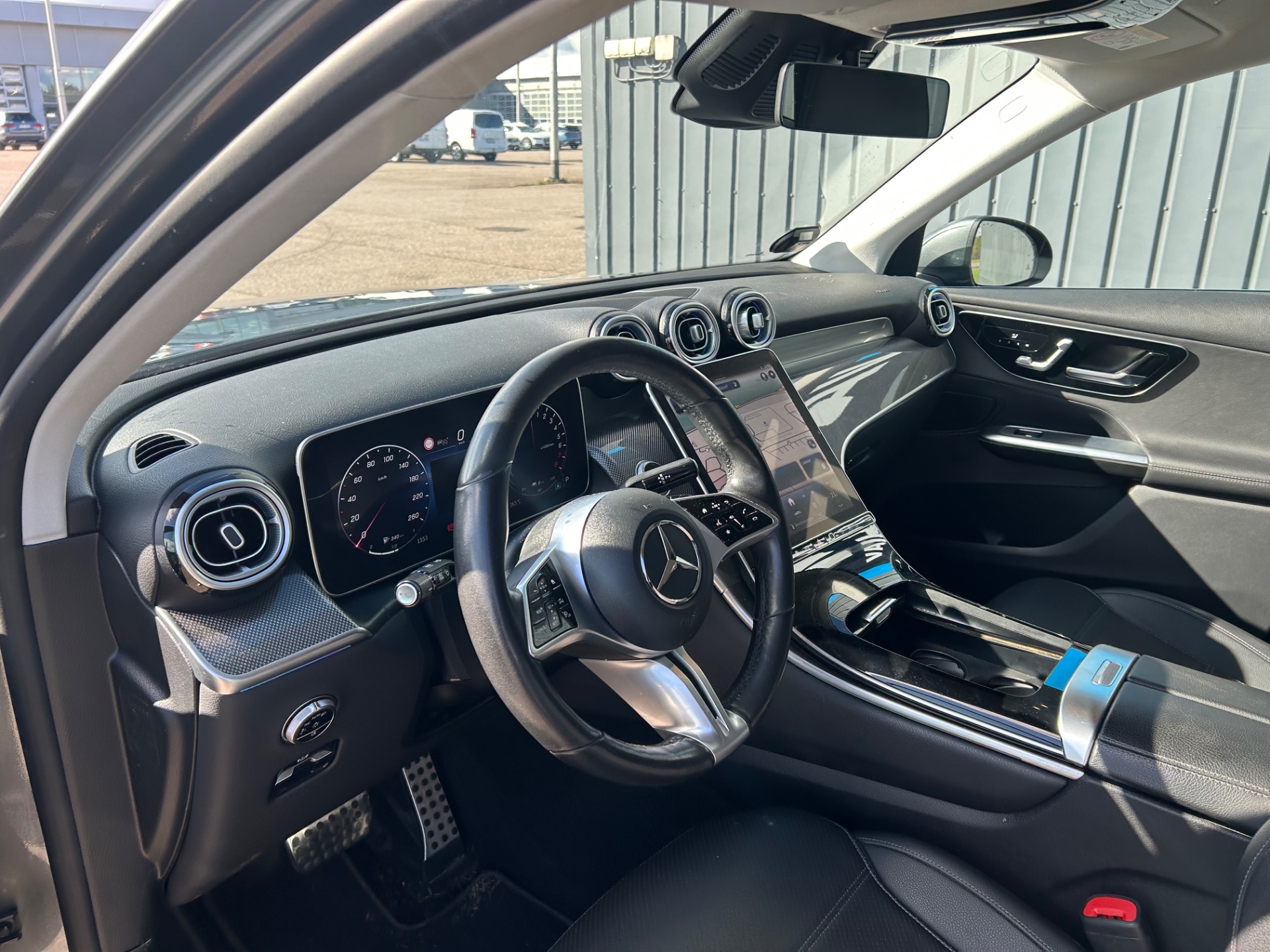 MERCEDES-BENZ GLC 2023