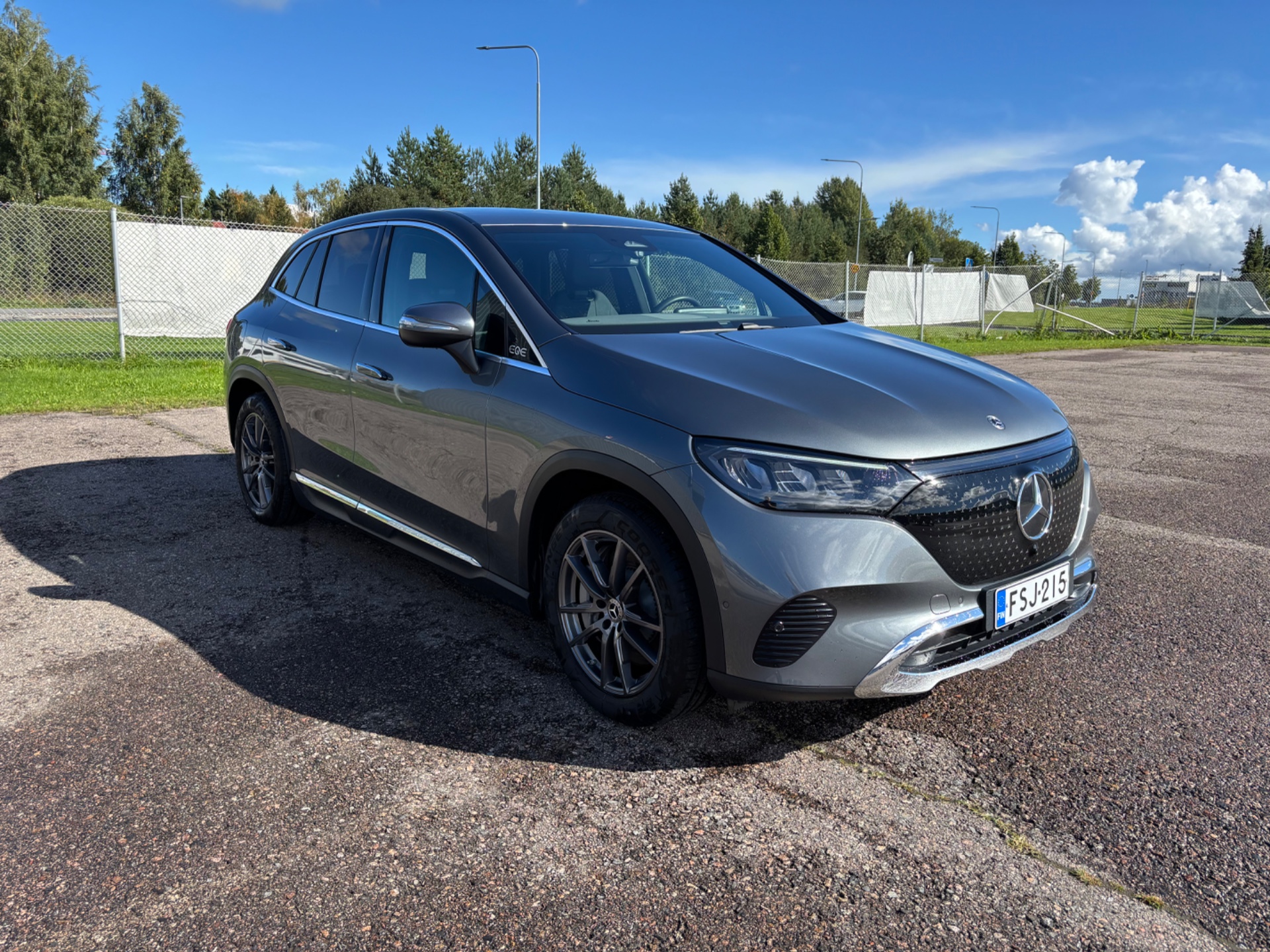Mercedes-Benz EQE SUV 2025