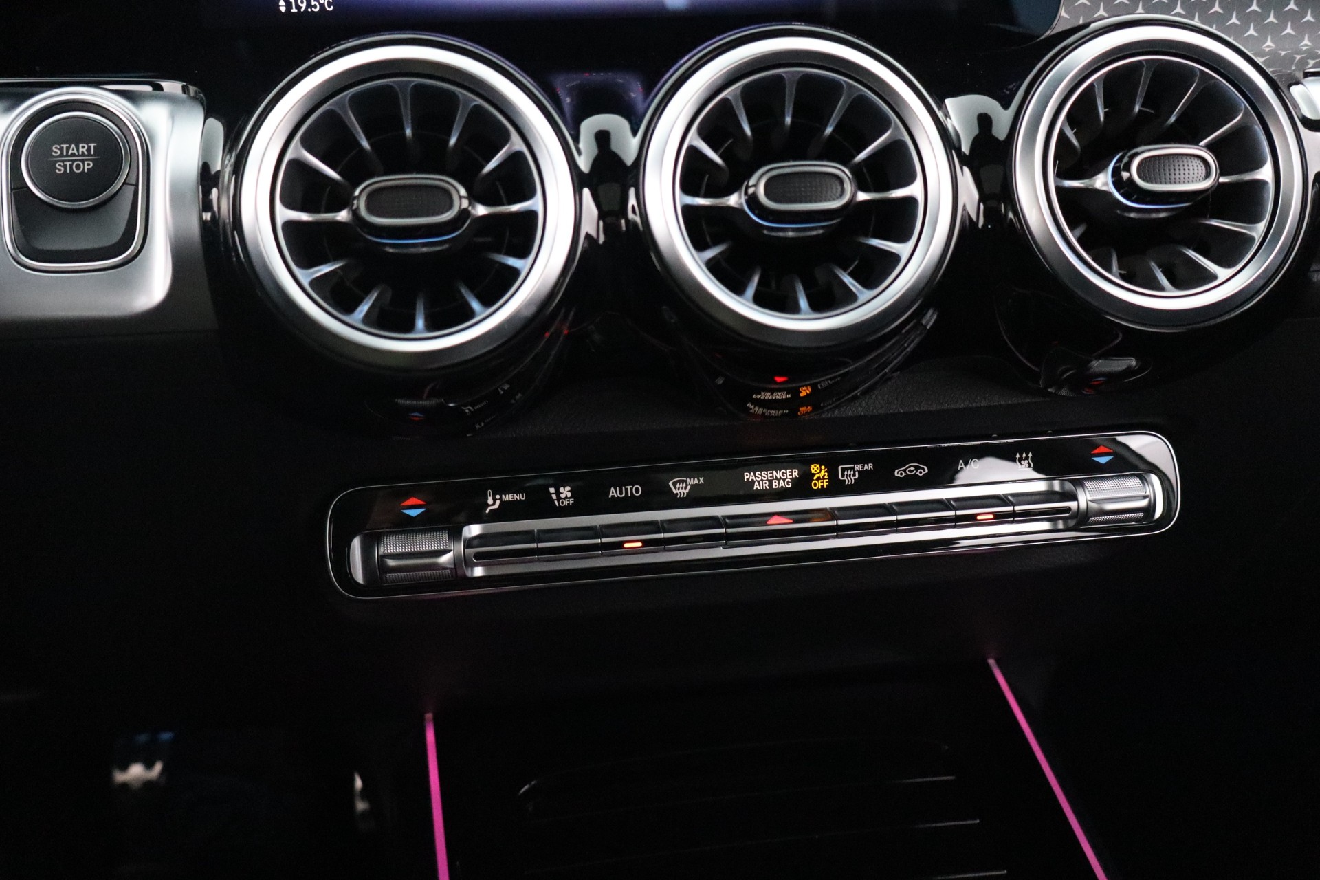 Mercedes-Benz EQB 2025