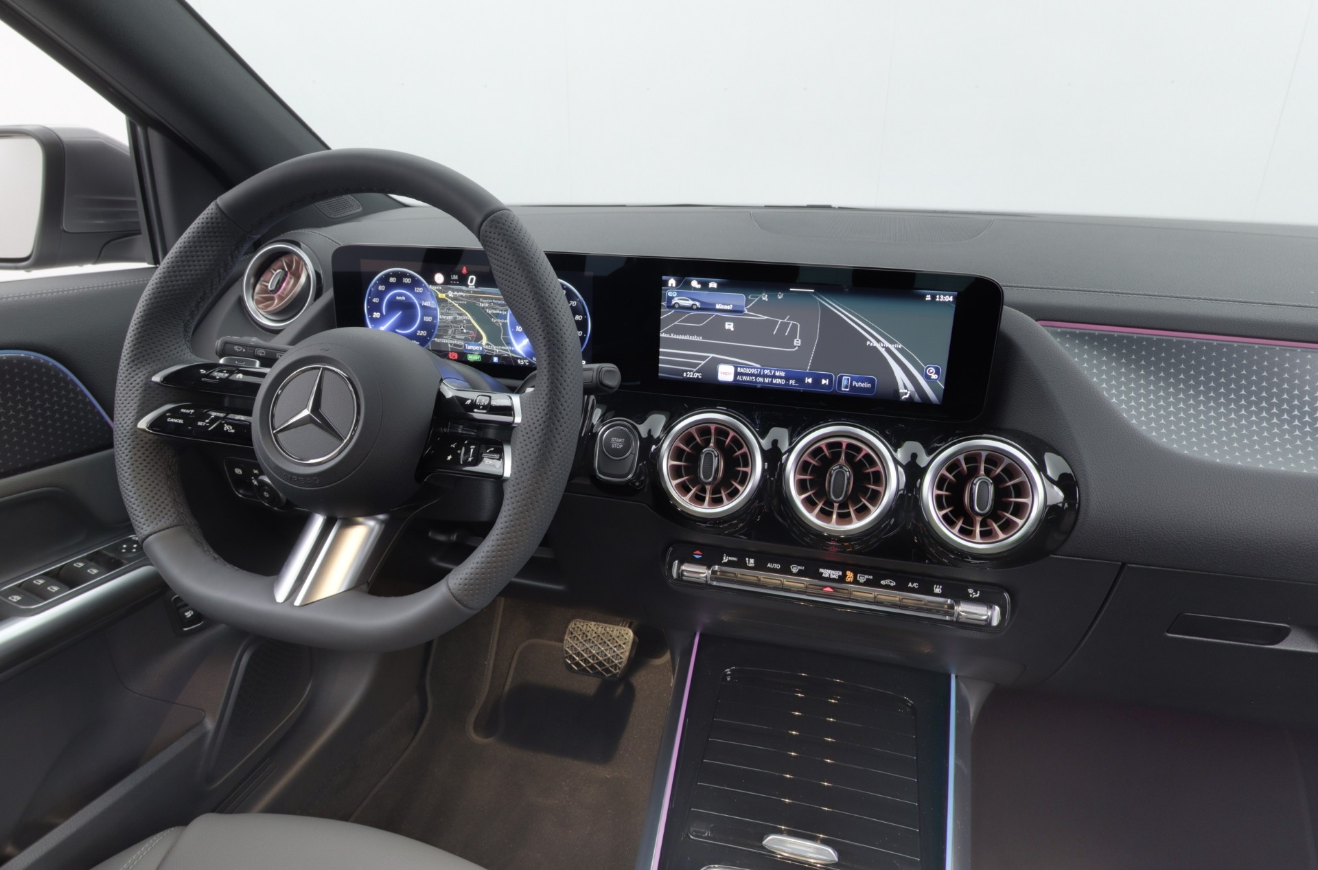 Mercedes-Benz EQA 2025
