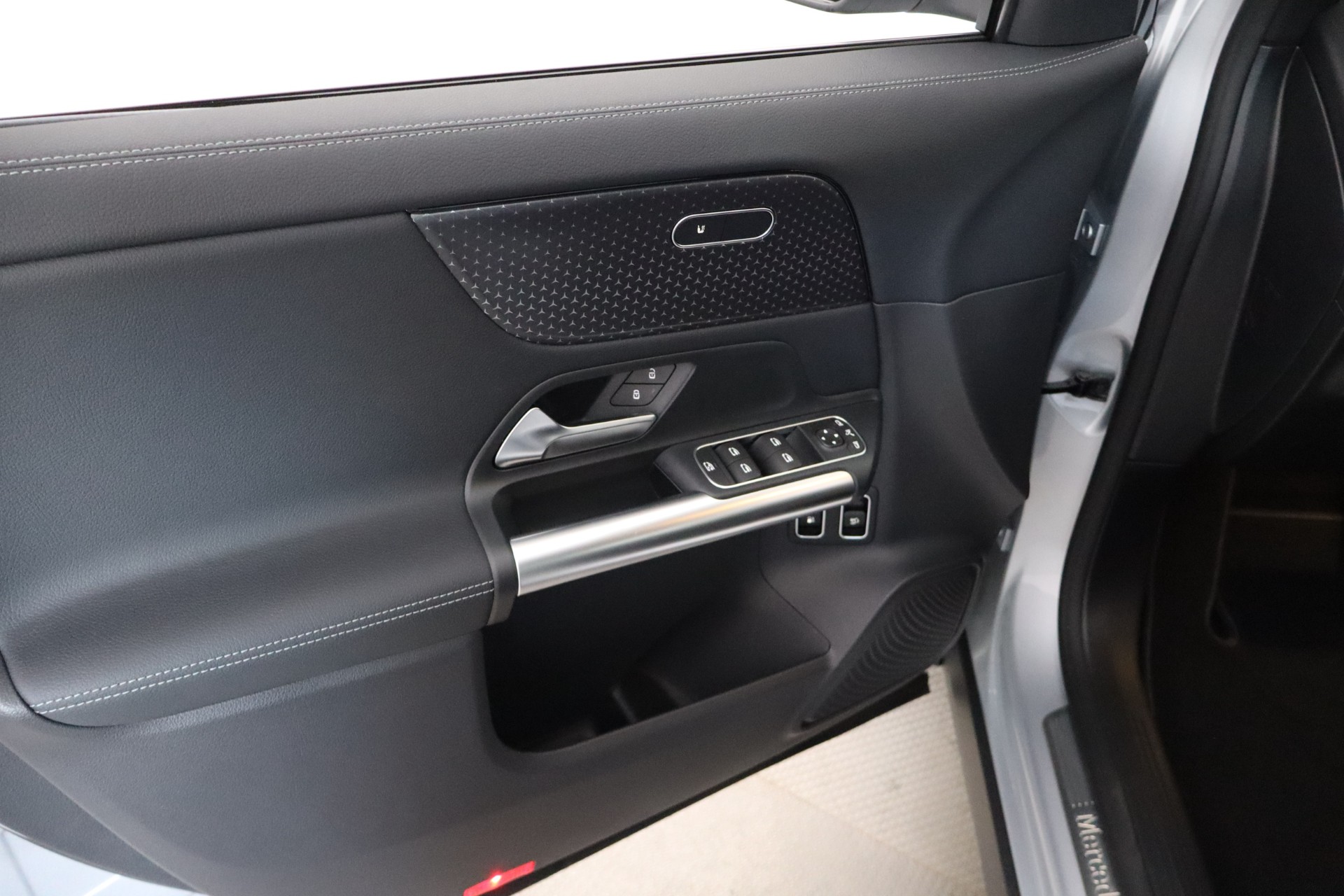 Mercedes-Benz GLA 2025