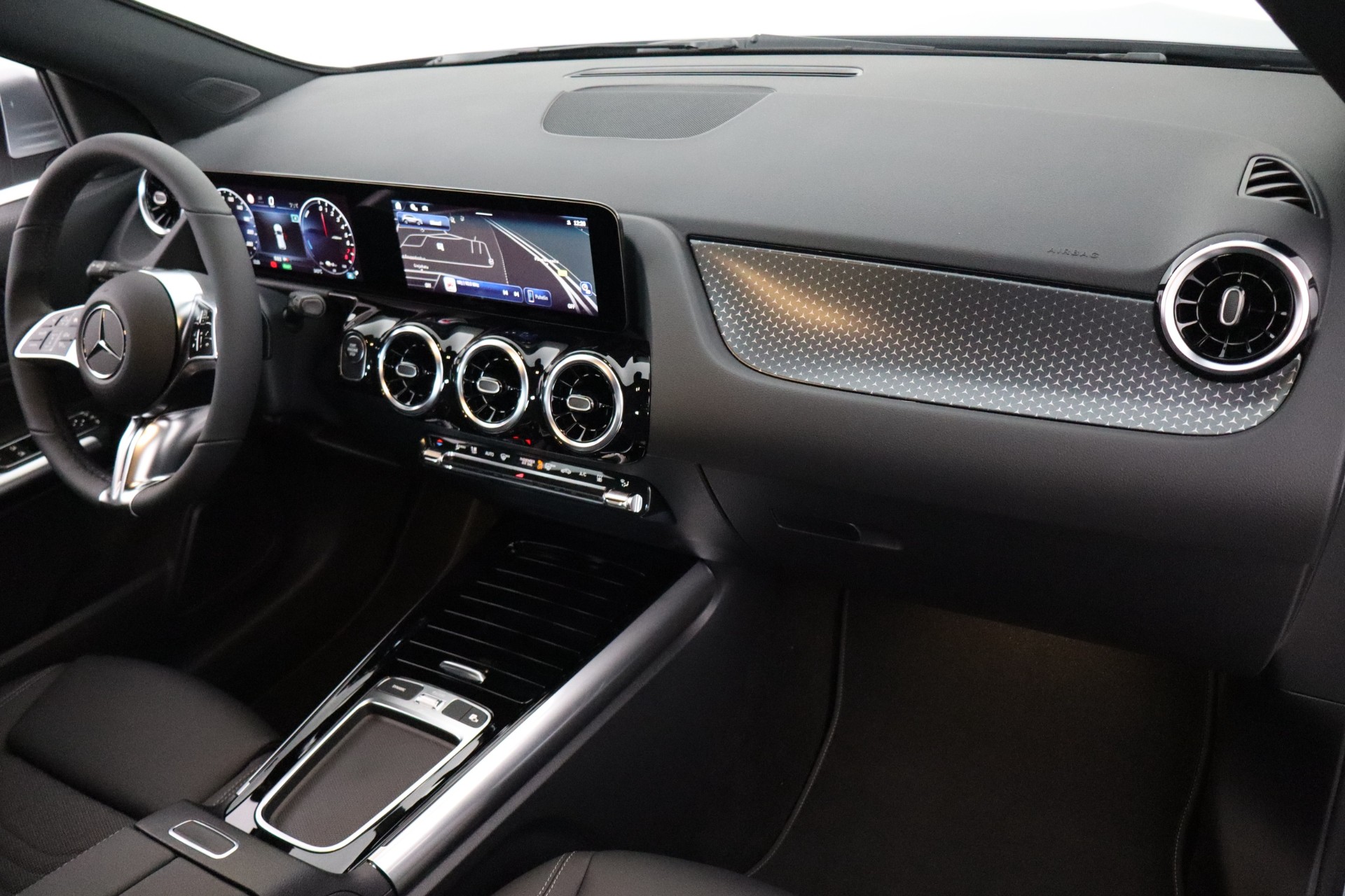 Mercedes-Benz GLA 2025