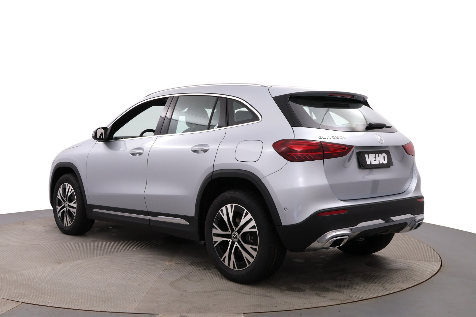 Mercedes-Benz GLA 2025