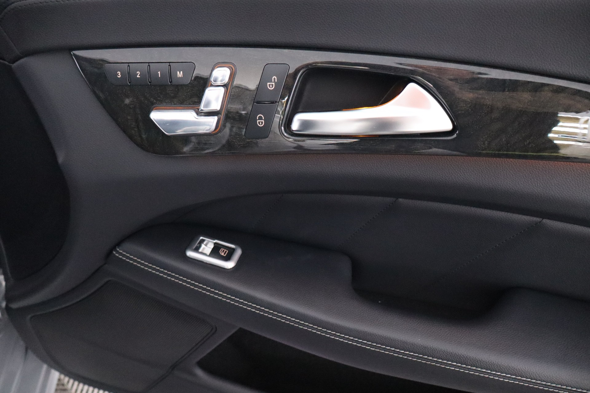 MERCEDES-BENZ CLS 2012
