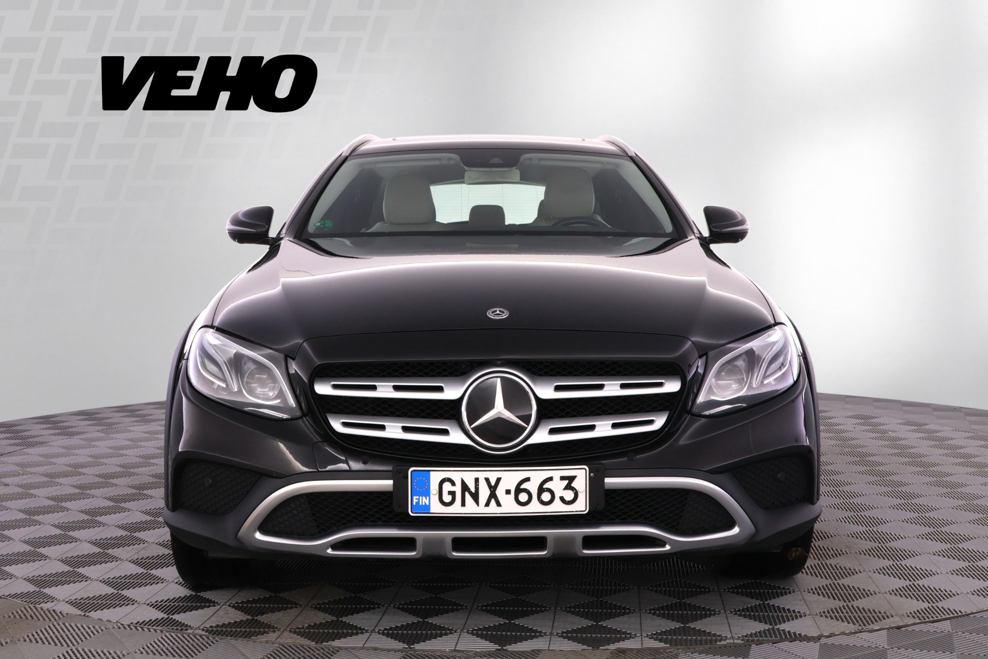 MERCEDES-BENZ E 2017