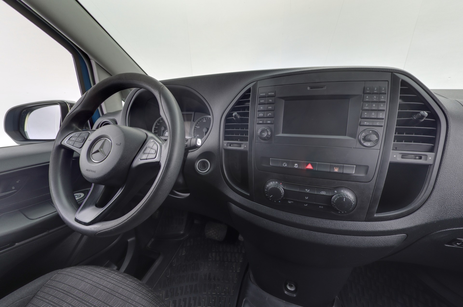 MERCEDES-BENZ VITO 2015
