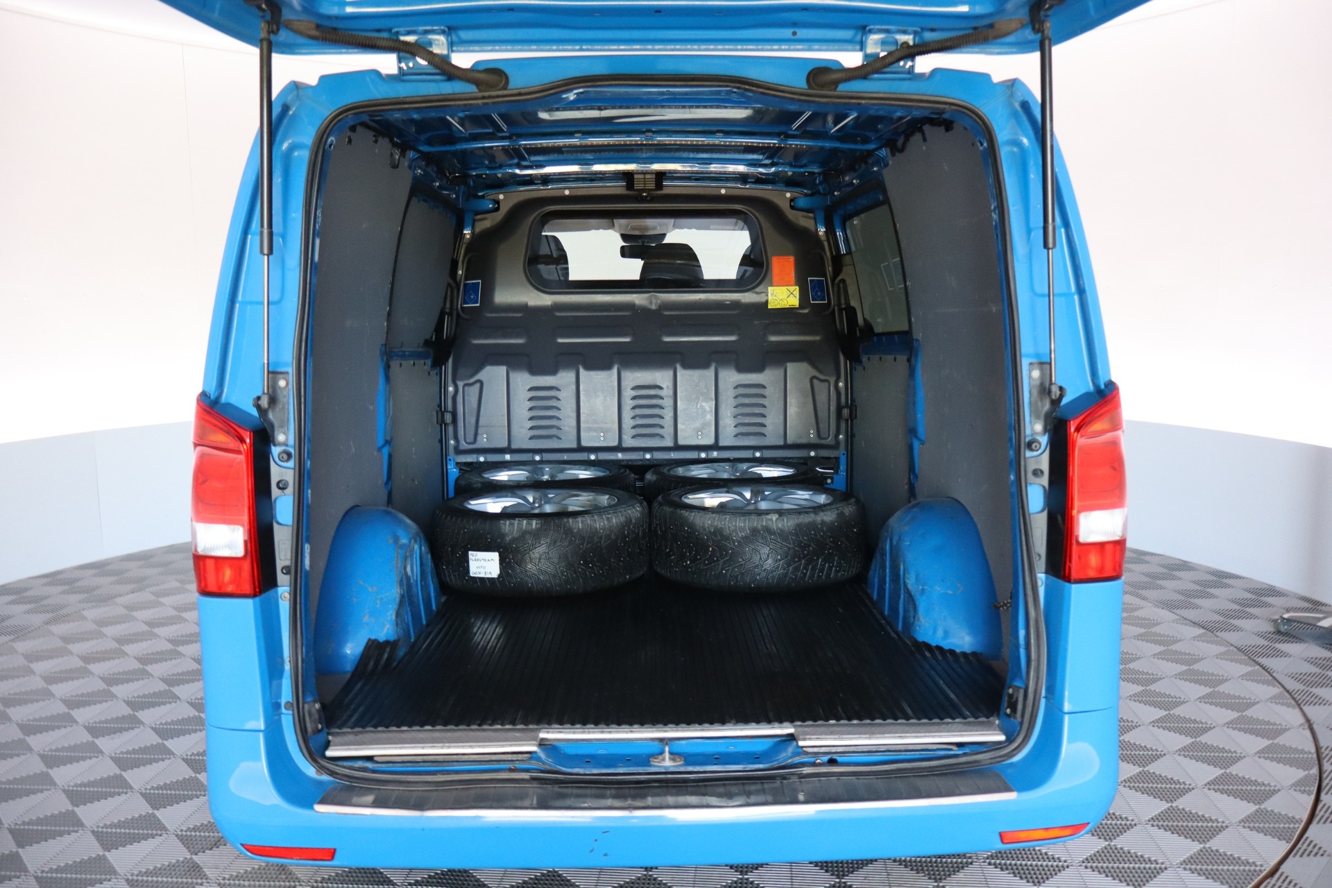 MERCEDES-BENZ VITO 2015