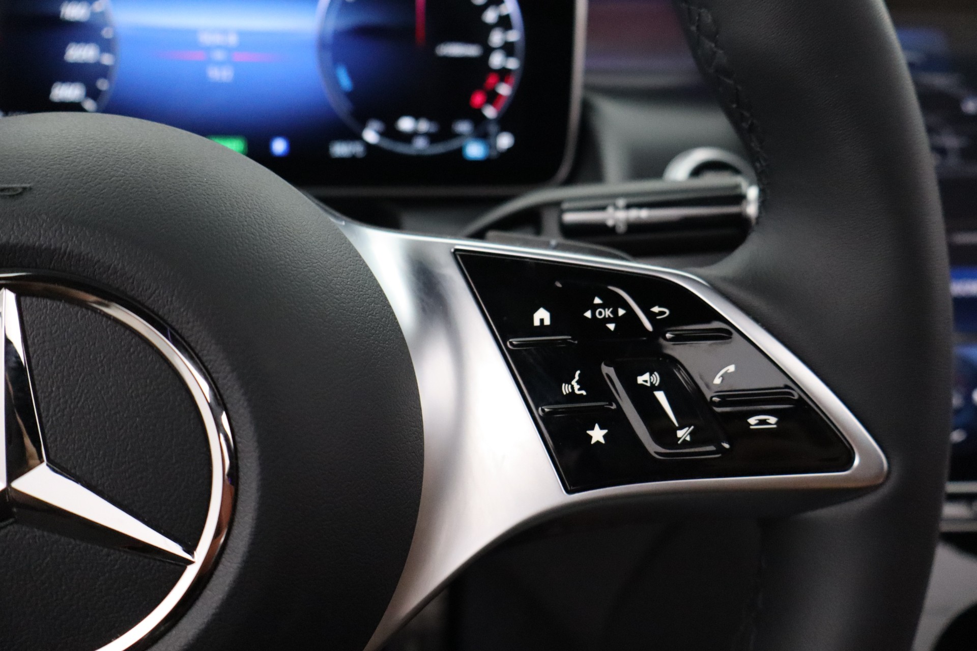 Mercedes-Benz GLC 2023