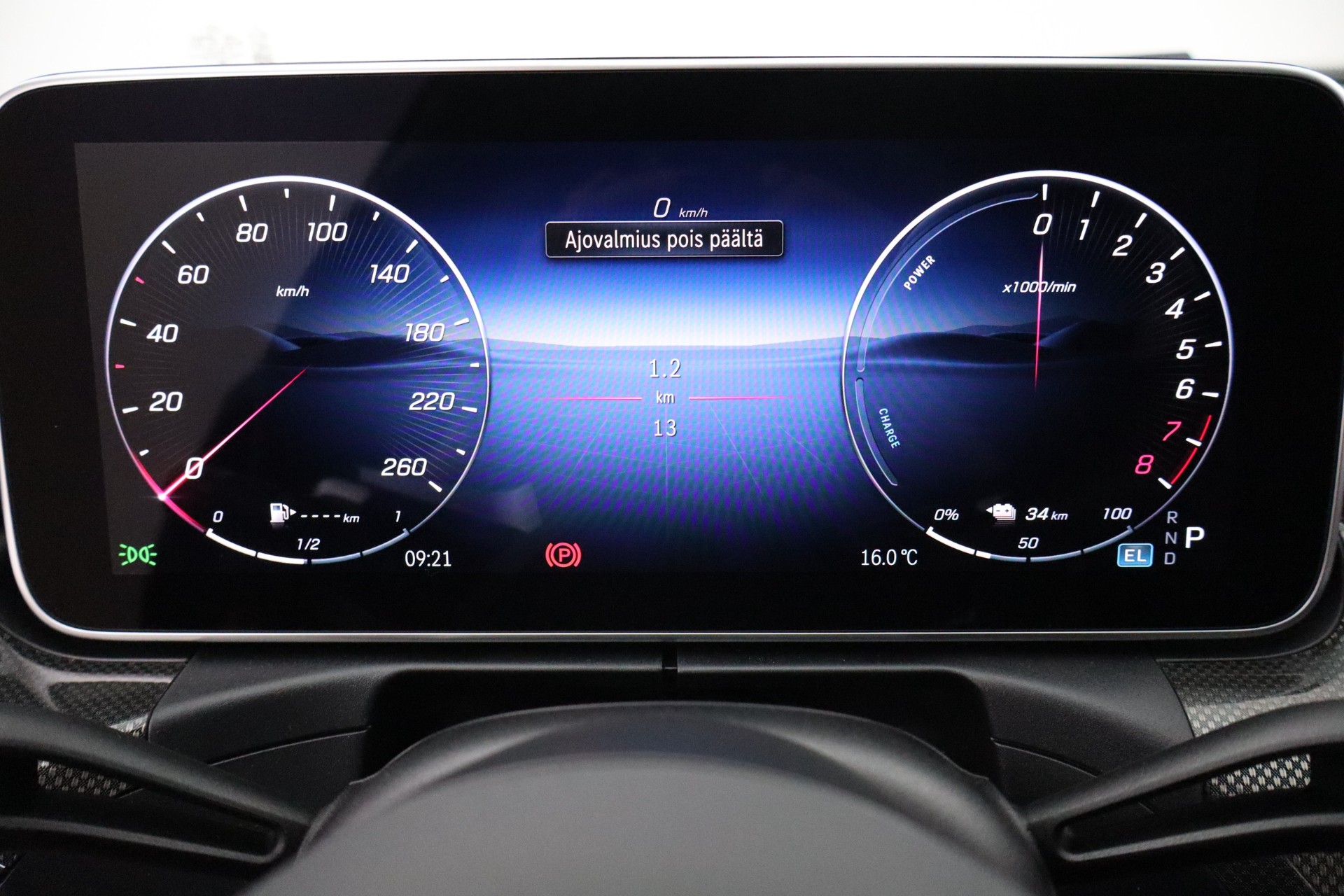 MERCEDES-BENZ C 2025