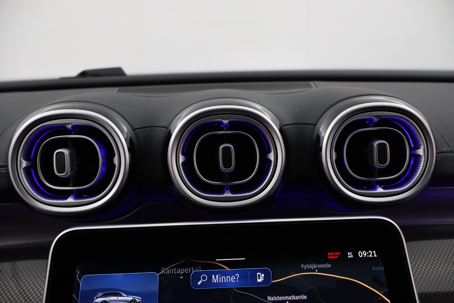 MERCEDES-BENZ C 2025