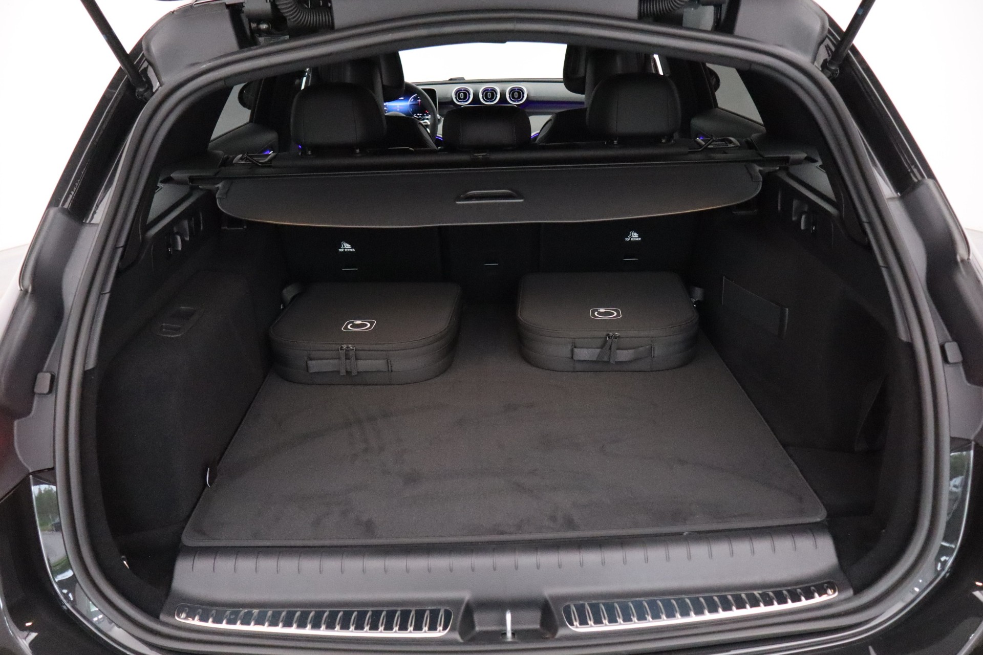 MERCEDES-BENZ C 2025