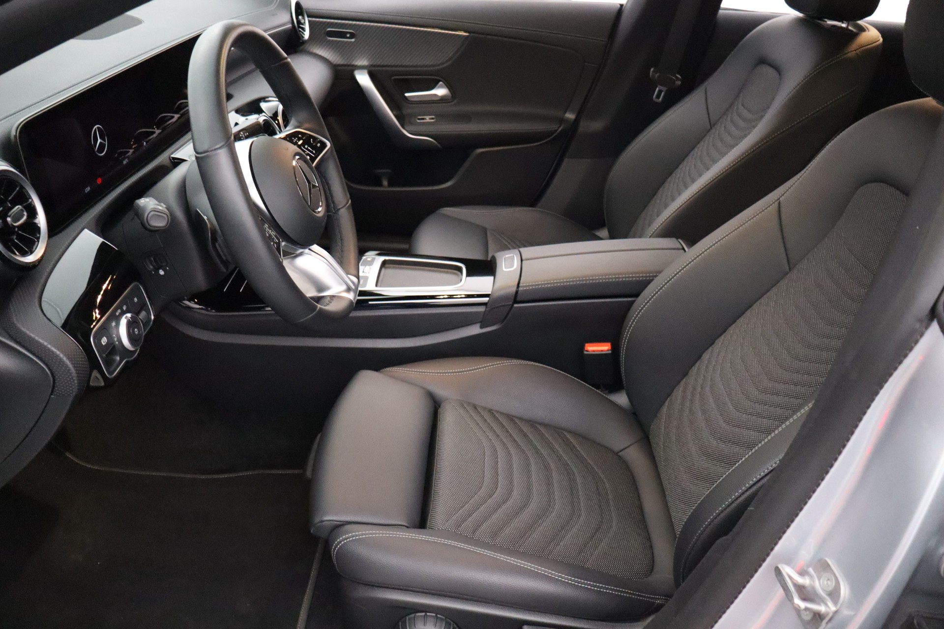 Mercedes-Benz CLA 2025