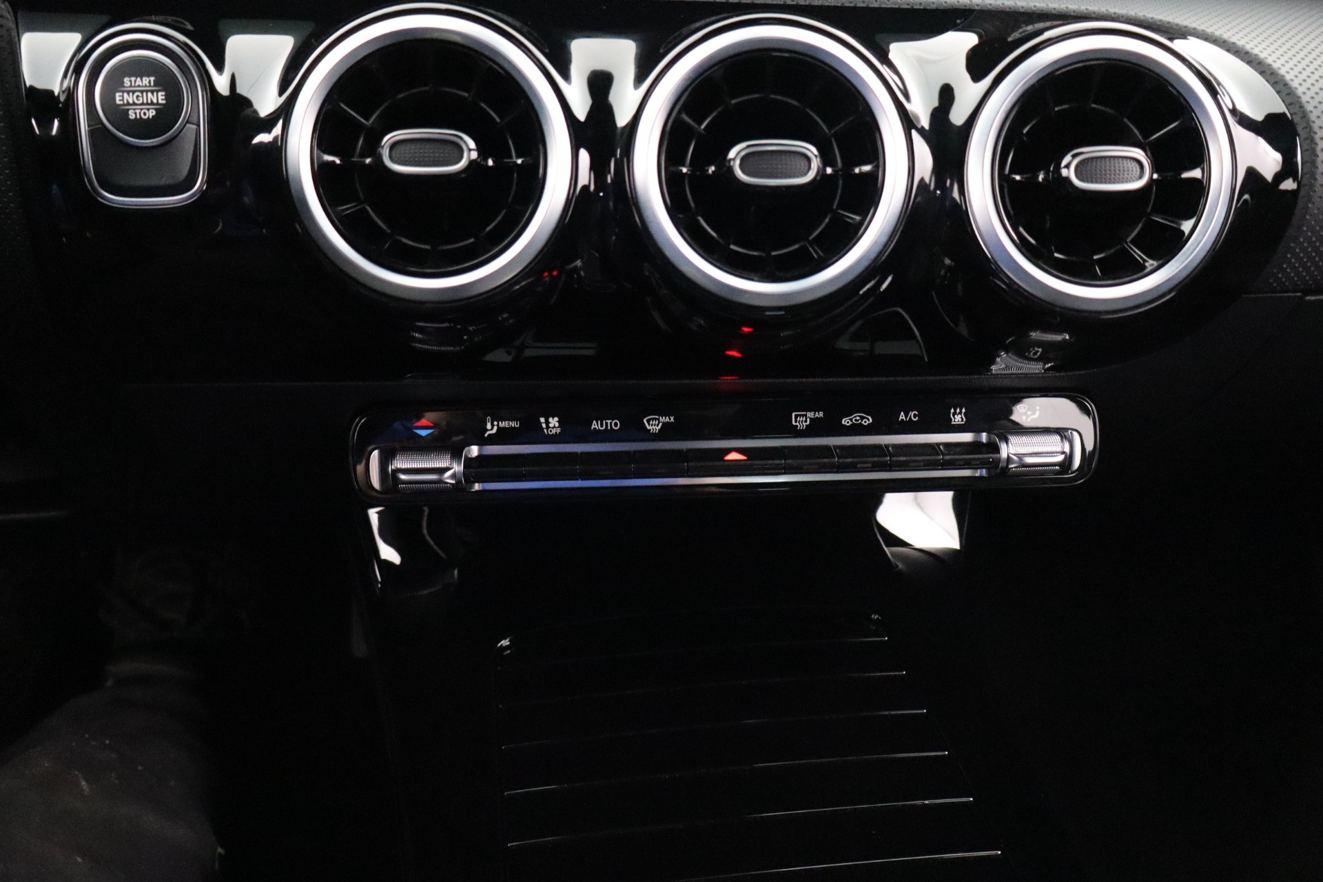 Mercedes-Benz CLA 2025