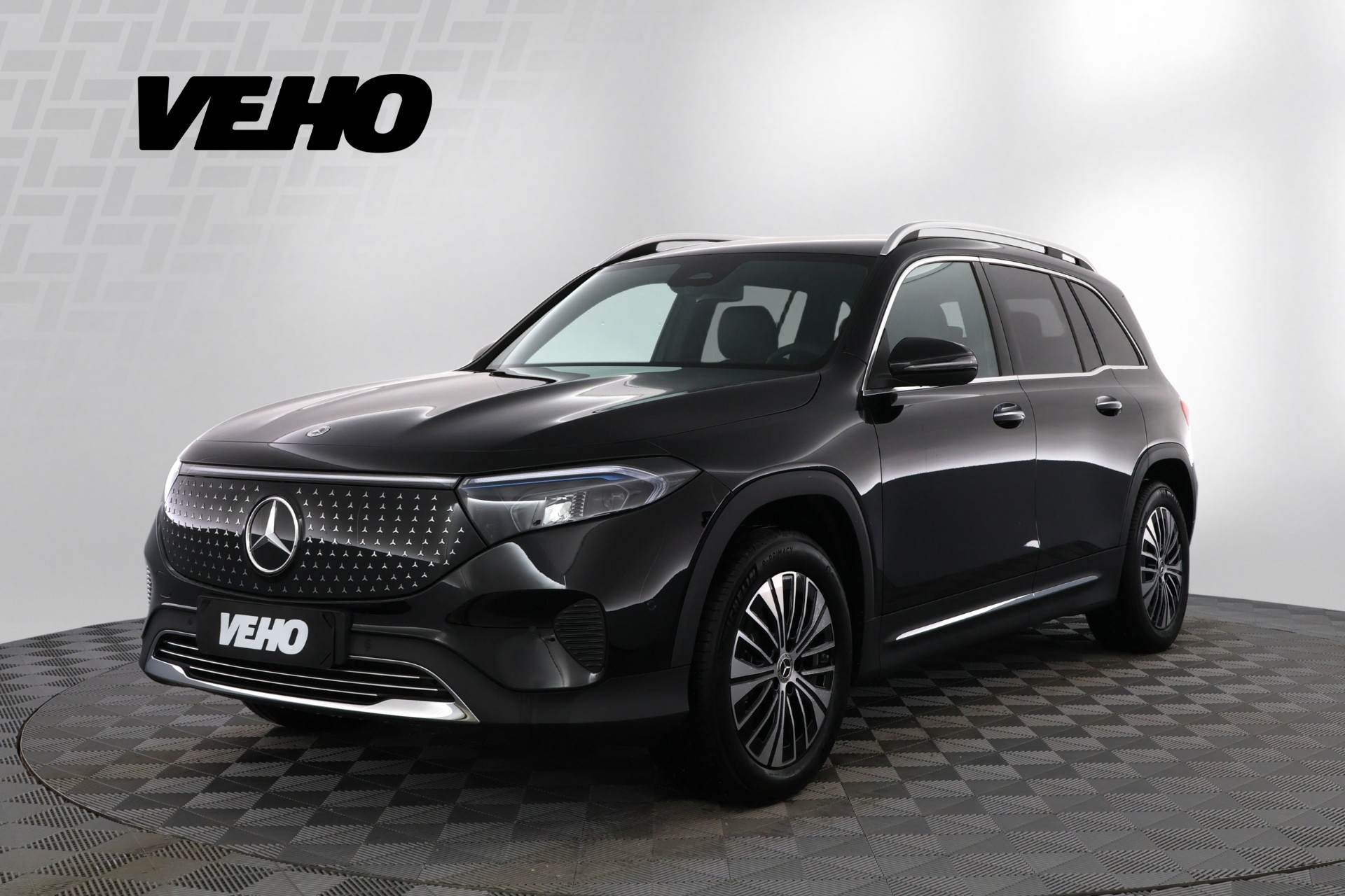 Mercedes-Benz EQB 2026