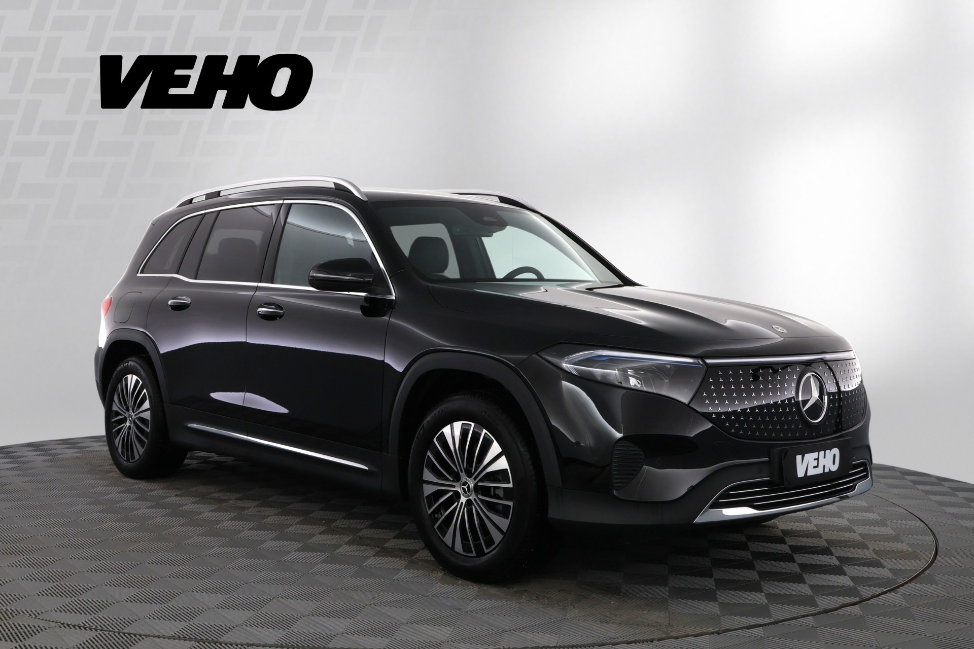 Mercedes-Benz EQB 2026