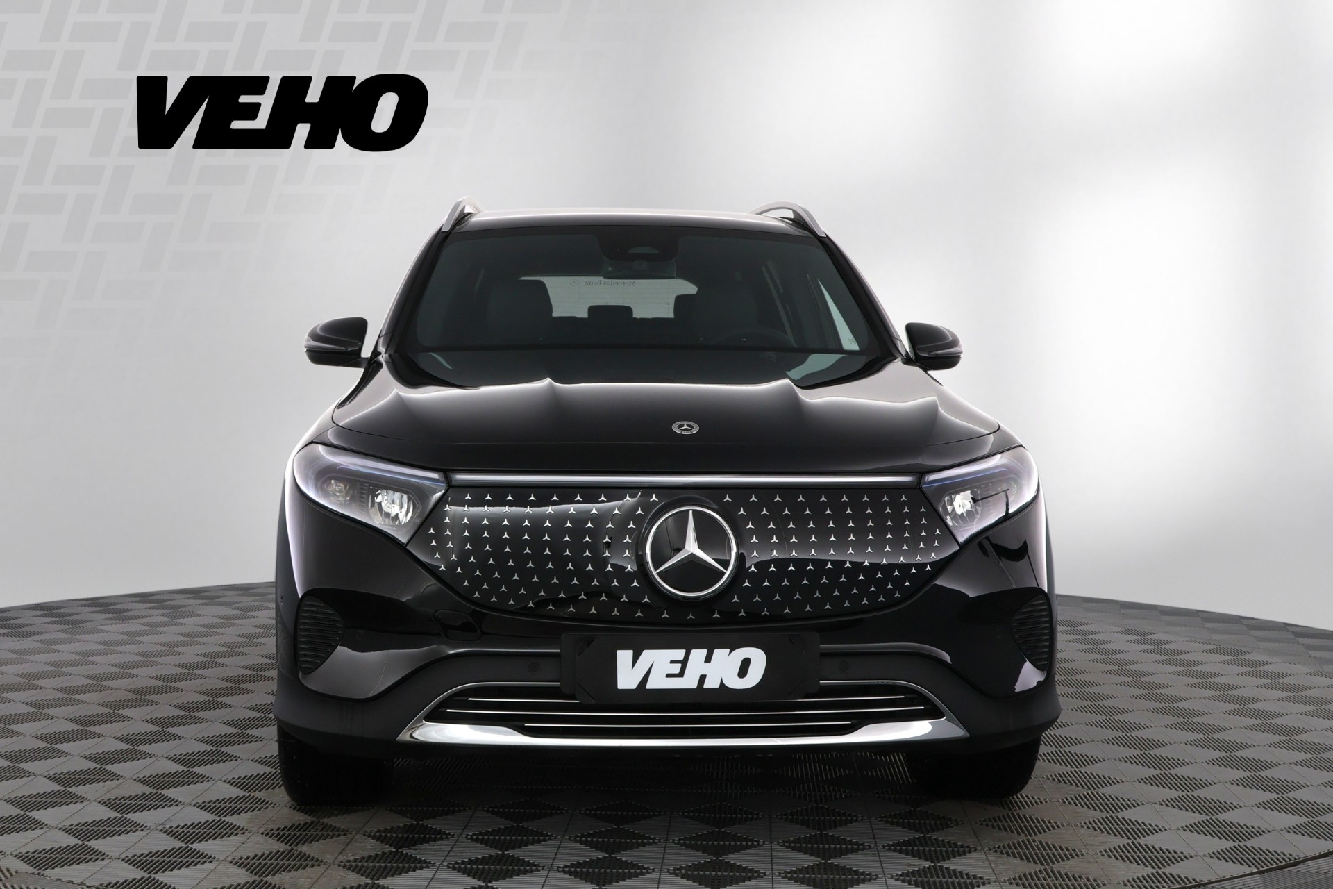 Mercedes-Benz EQB 2026
