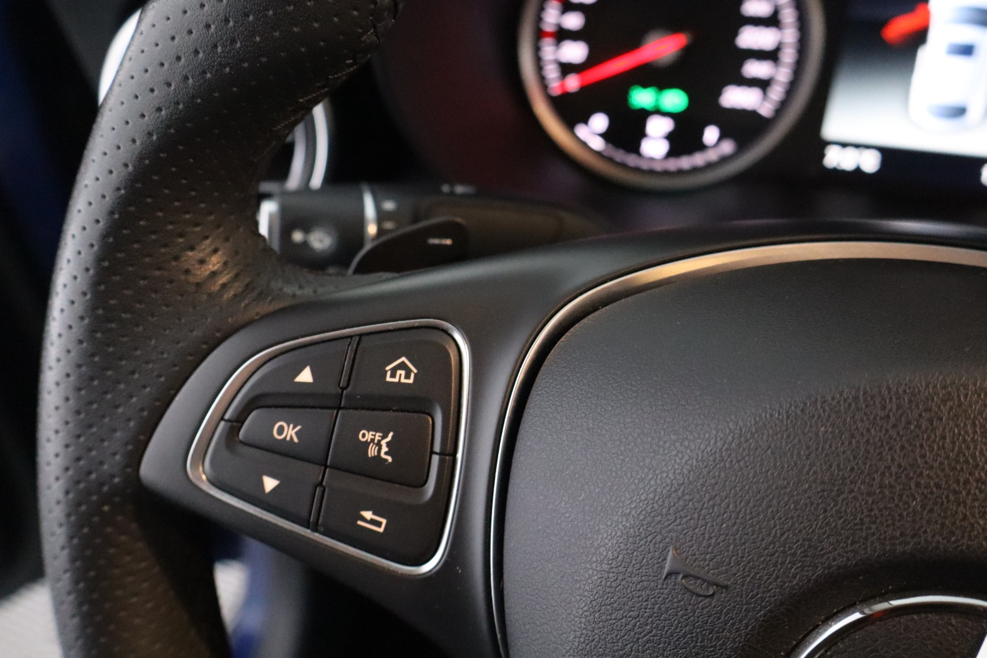 MERCEDES-BENZ GLC 2017