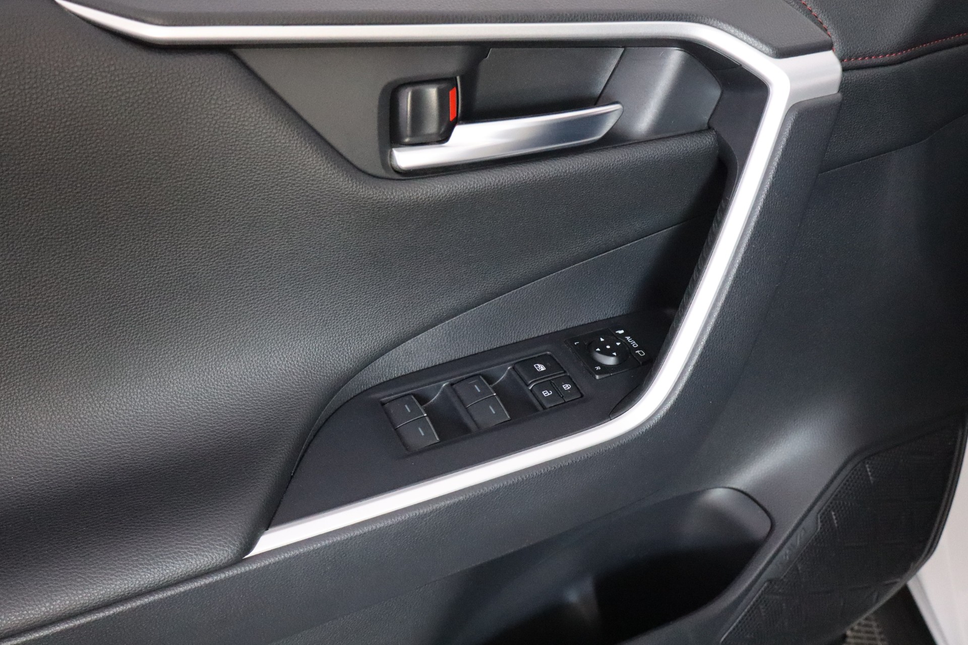 TOYOTA RAV4 Plug-in 2023