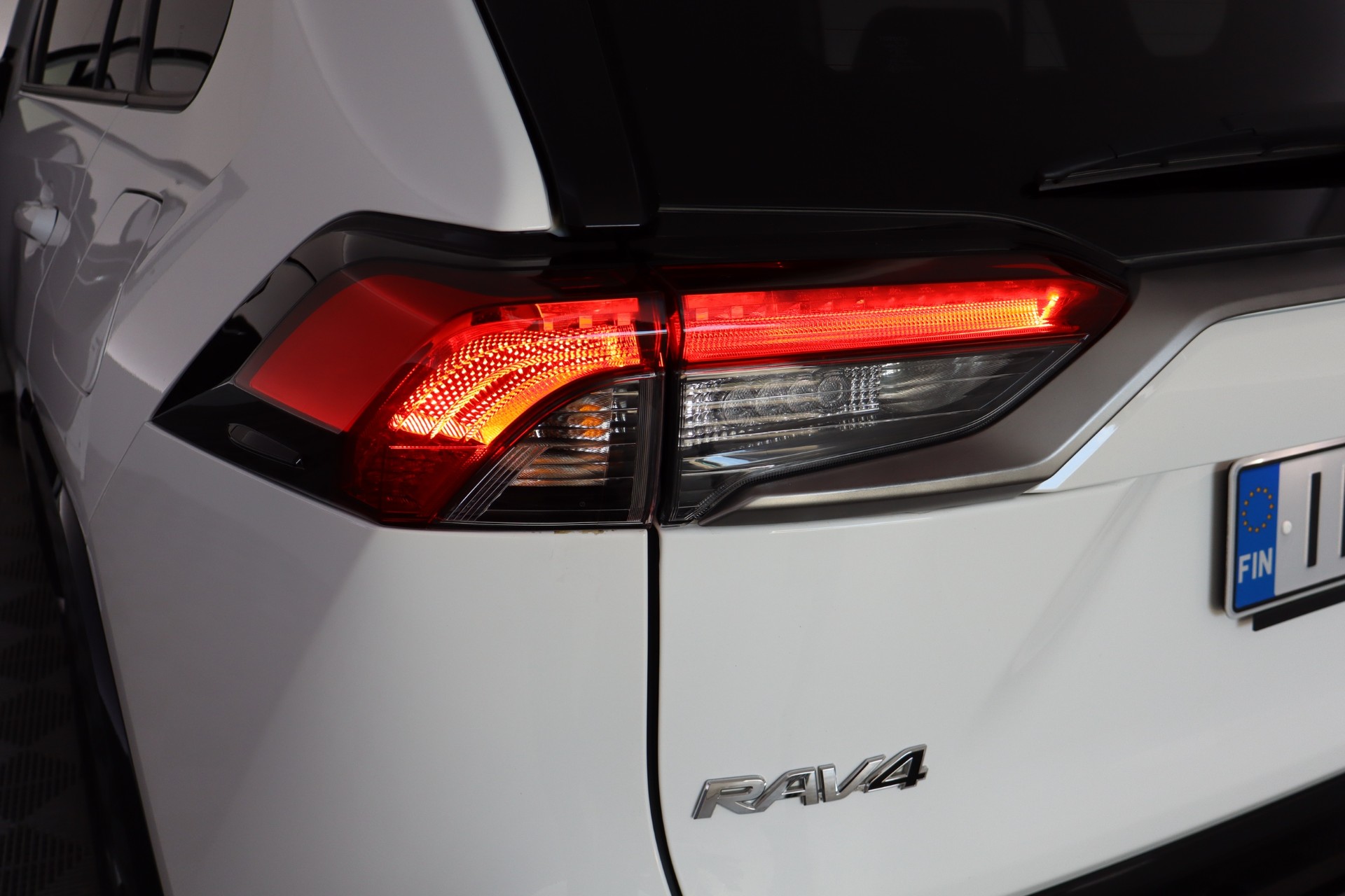 TOYOTA RAV4 Plug-in 2023