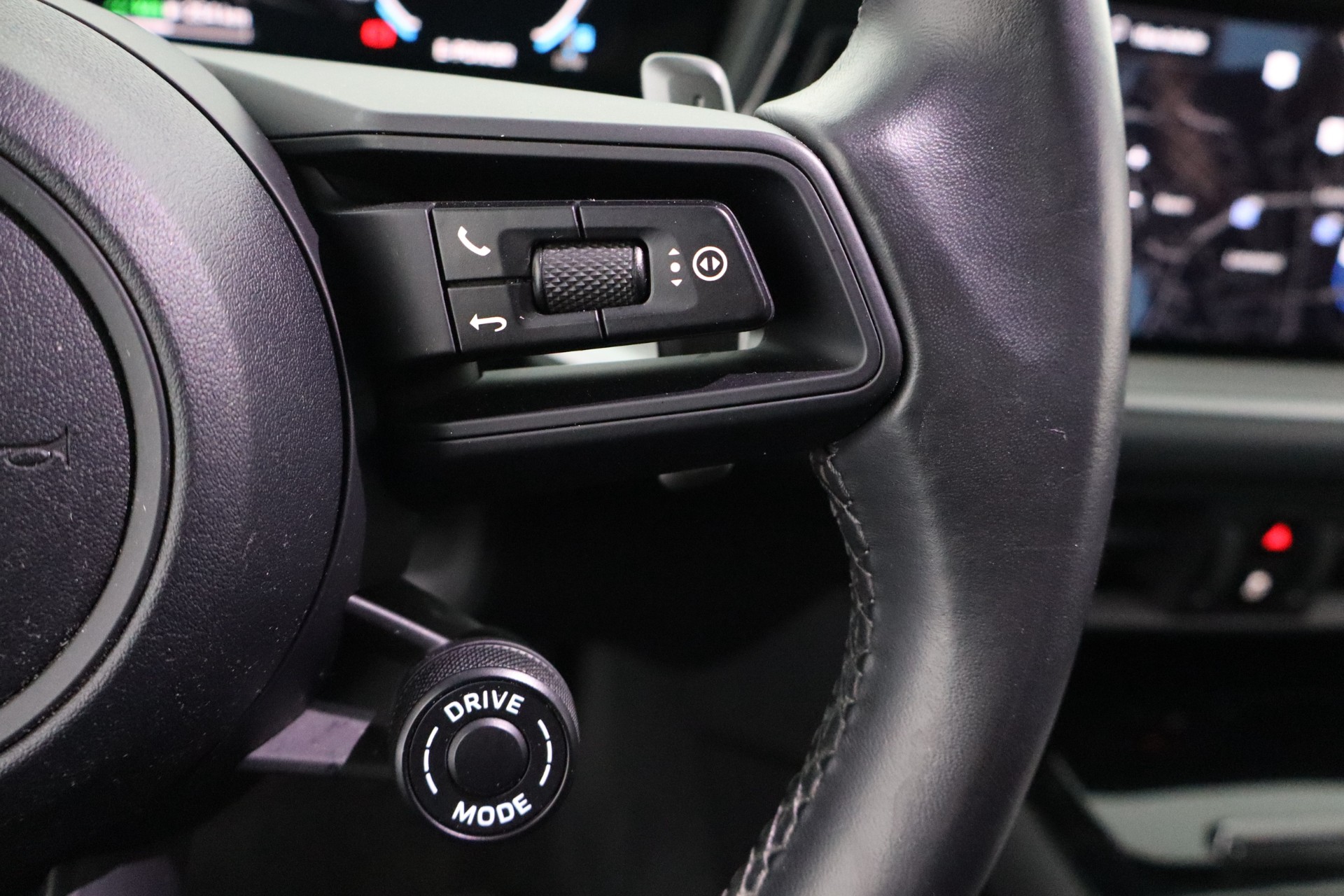 Porsche Cayenne 2023