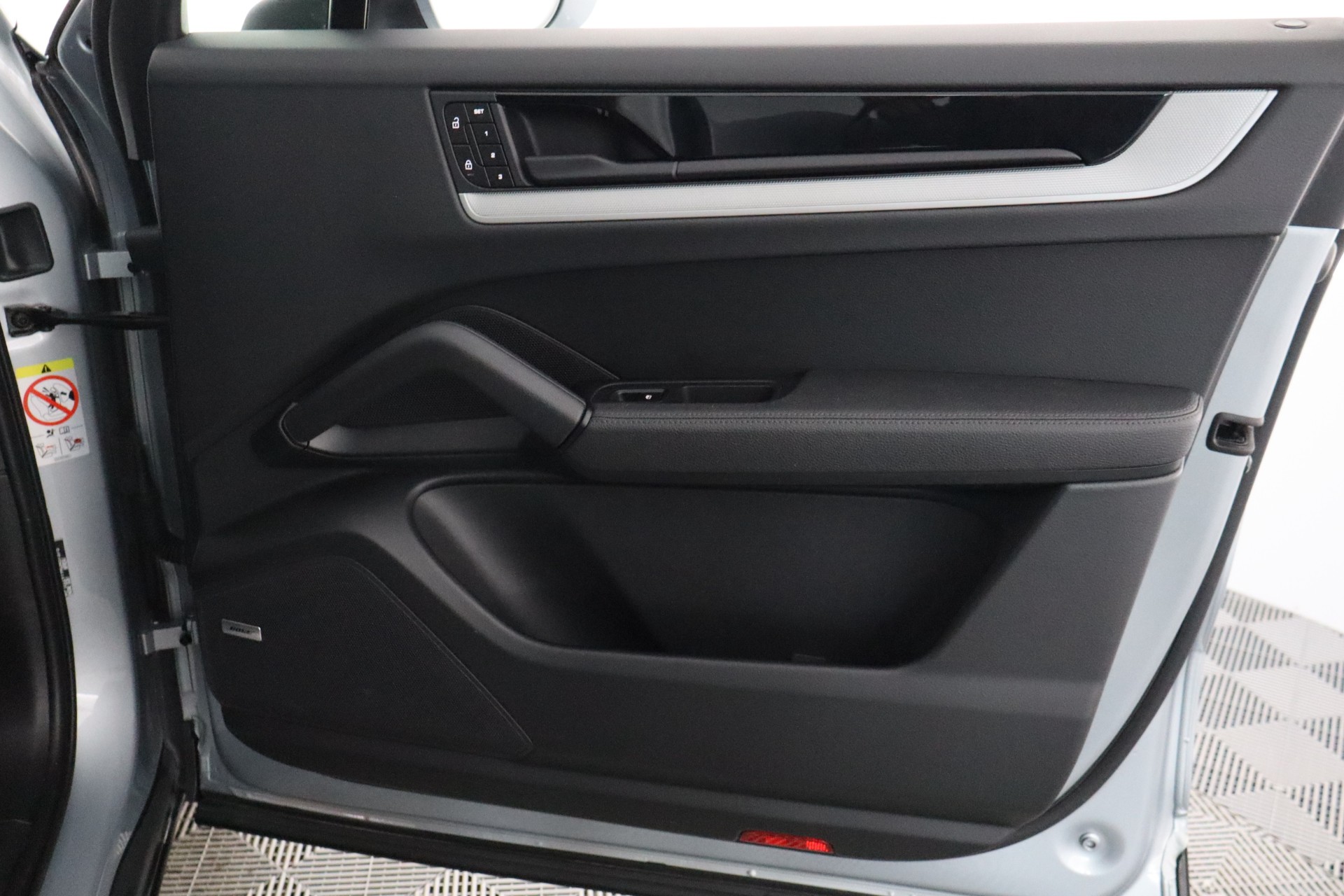 Porsche Cayenne 2023