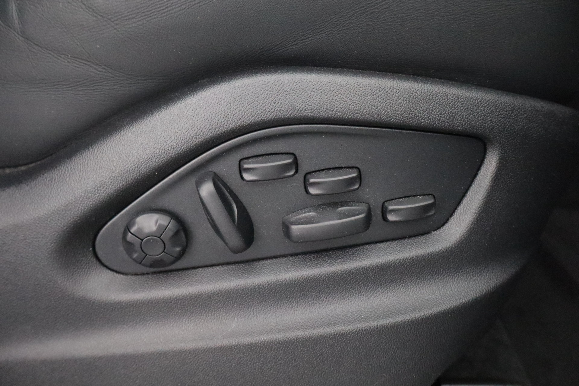 Porsche Cayenne 2023