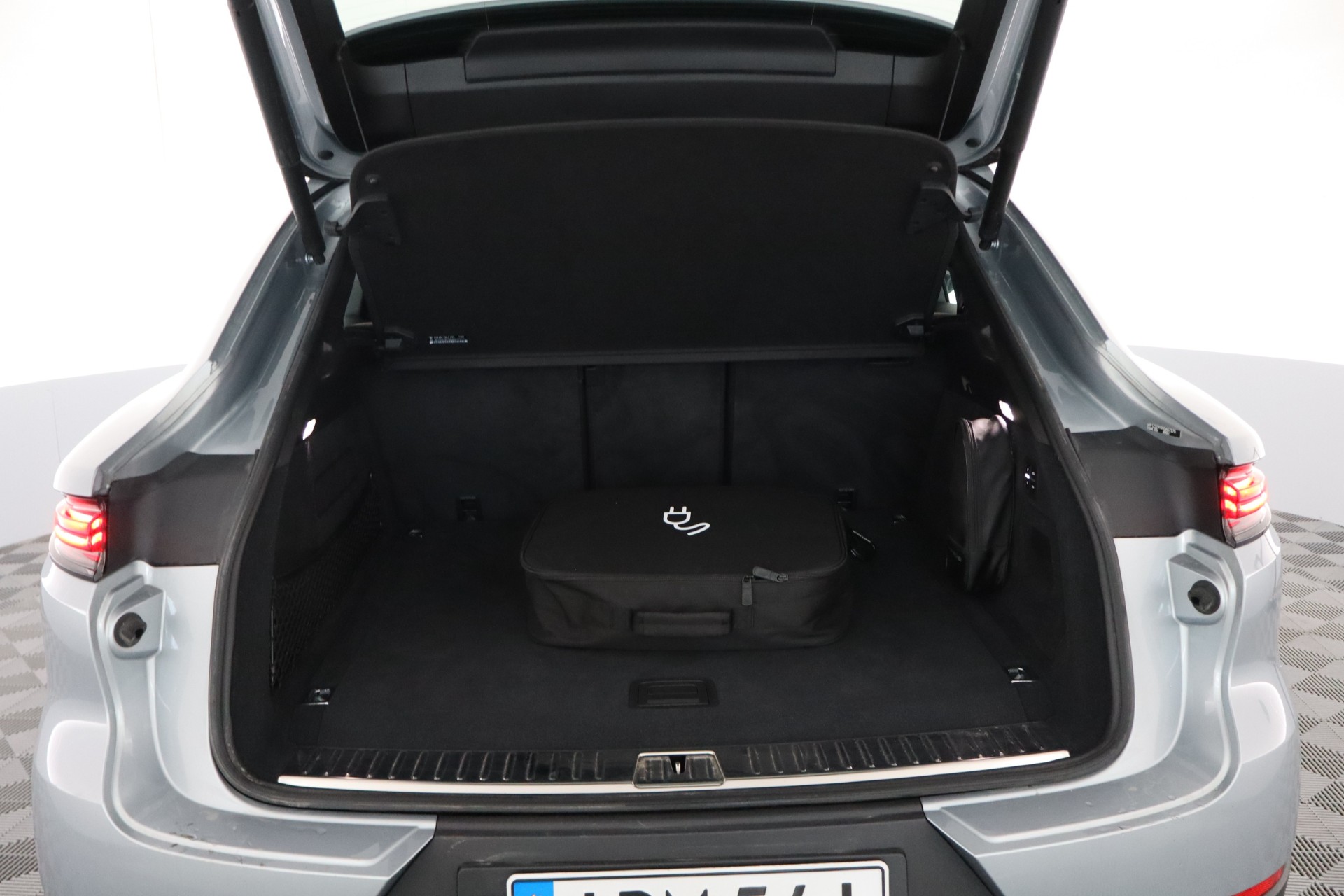 Porsche Cayenne 2023